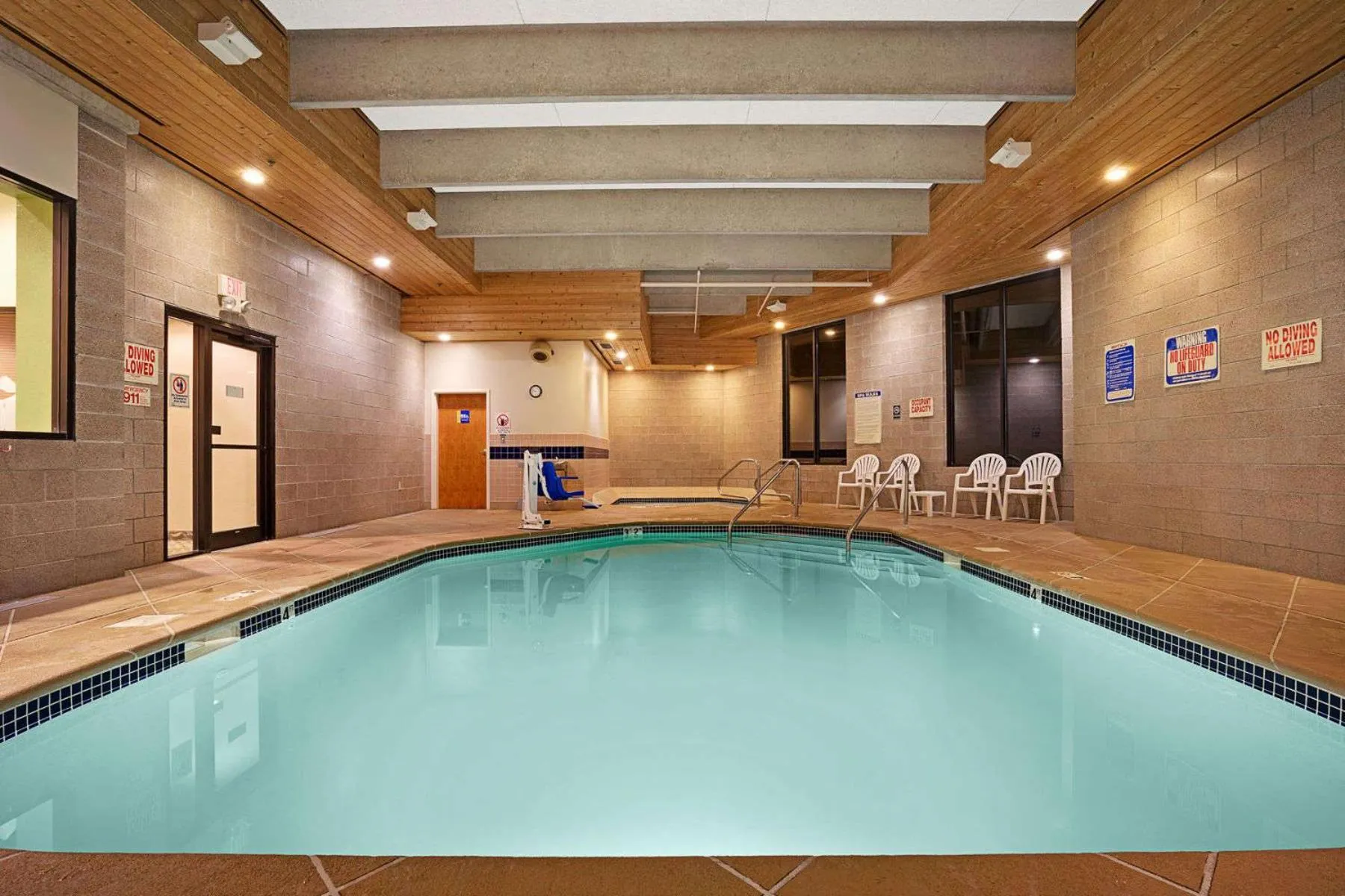 Swimming pool in Days Inn by Wyndham Eagan Minnesota Near Mall of America