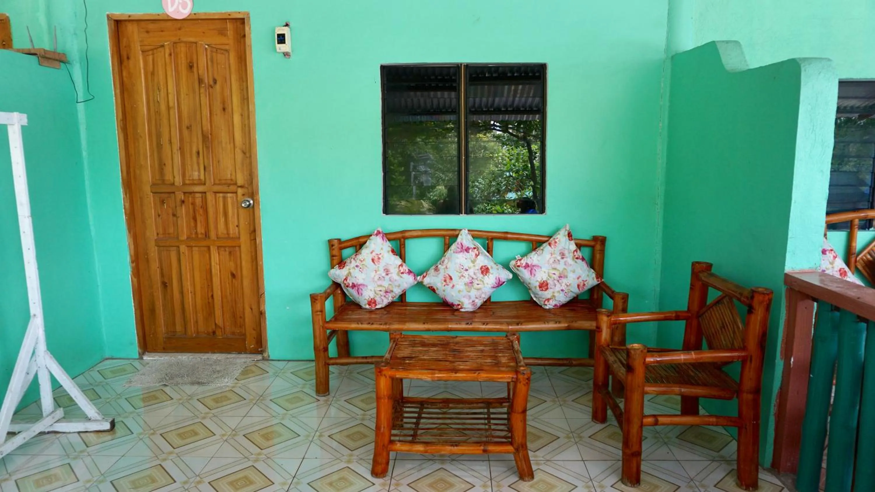 Patio in Mabuhay Thresher Dive Resort