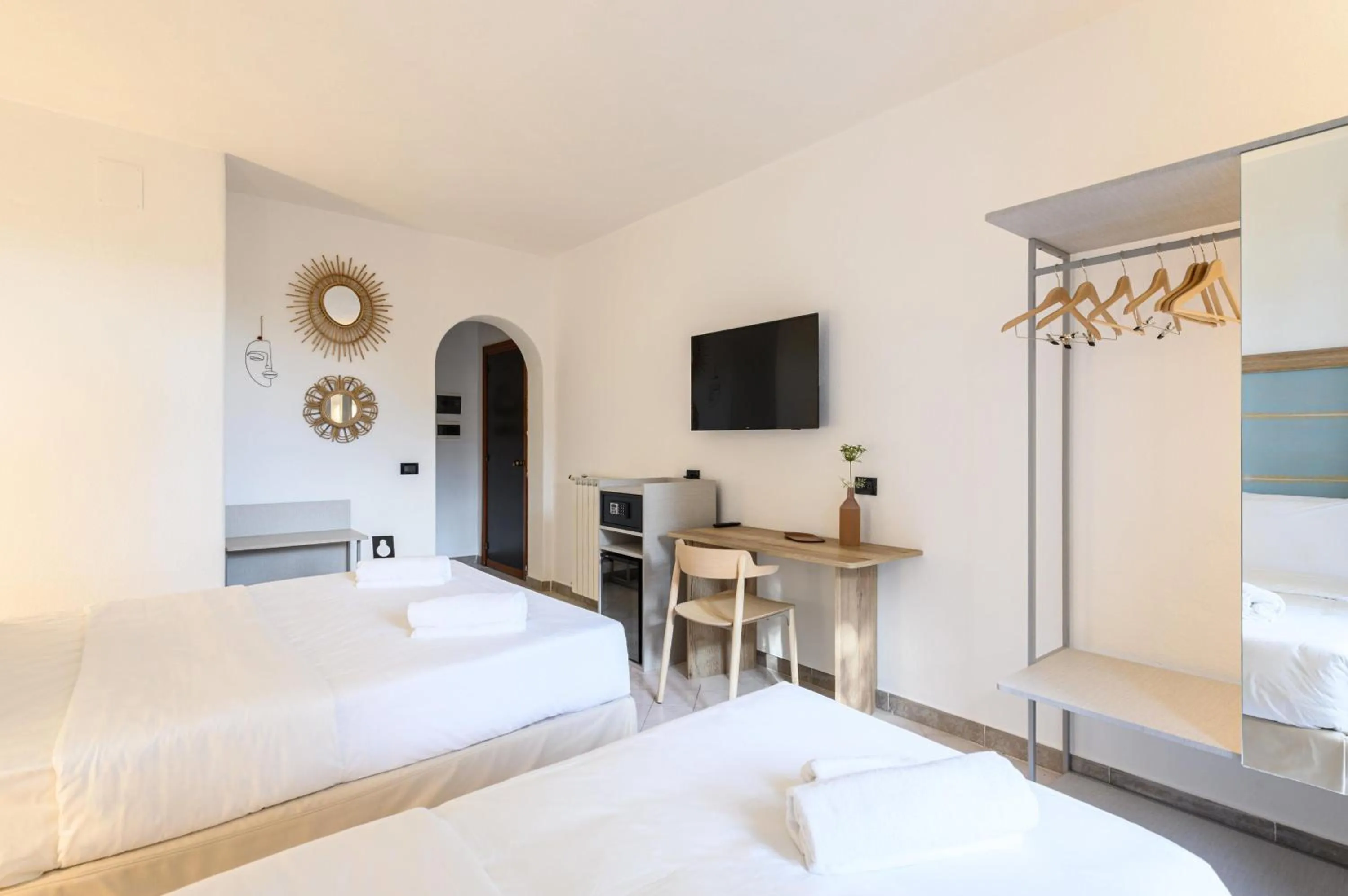 Photo of the whole room, Bed in B&B HOTEL Ischia San Nicola