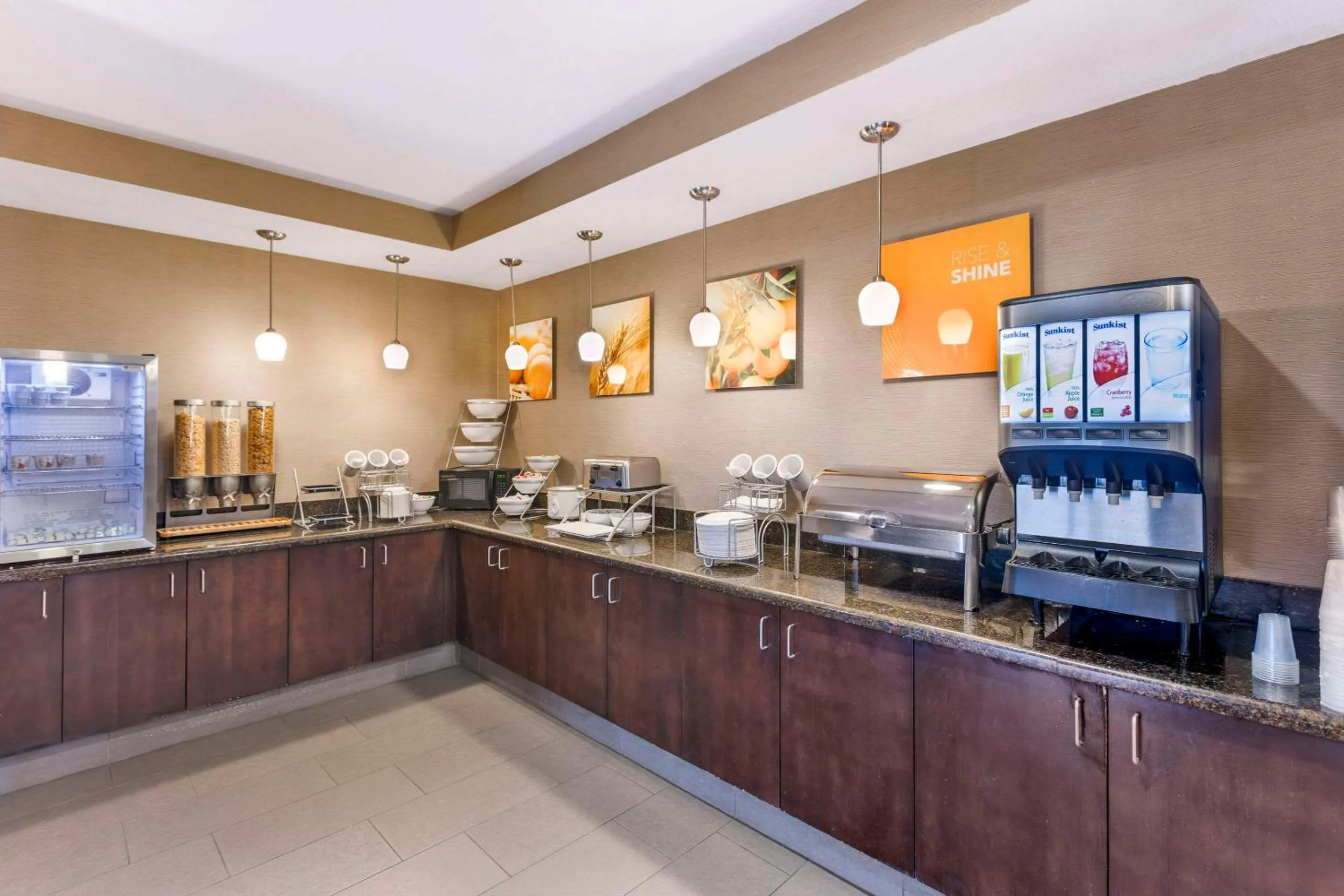 Coffee/tea facilities in Comfort Suites Blythe