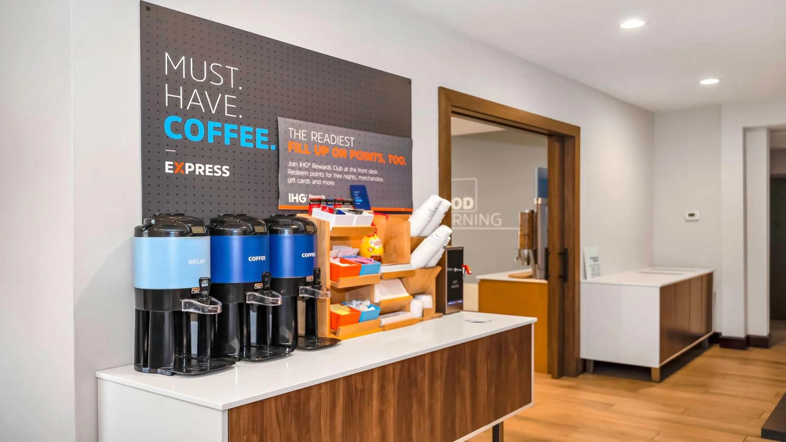 Restaurant/places to eat in Holiday Inn Express Palestine by IHG