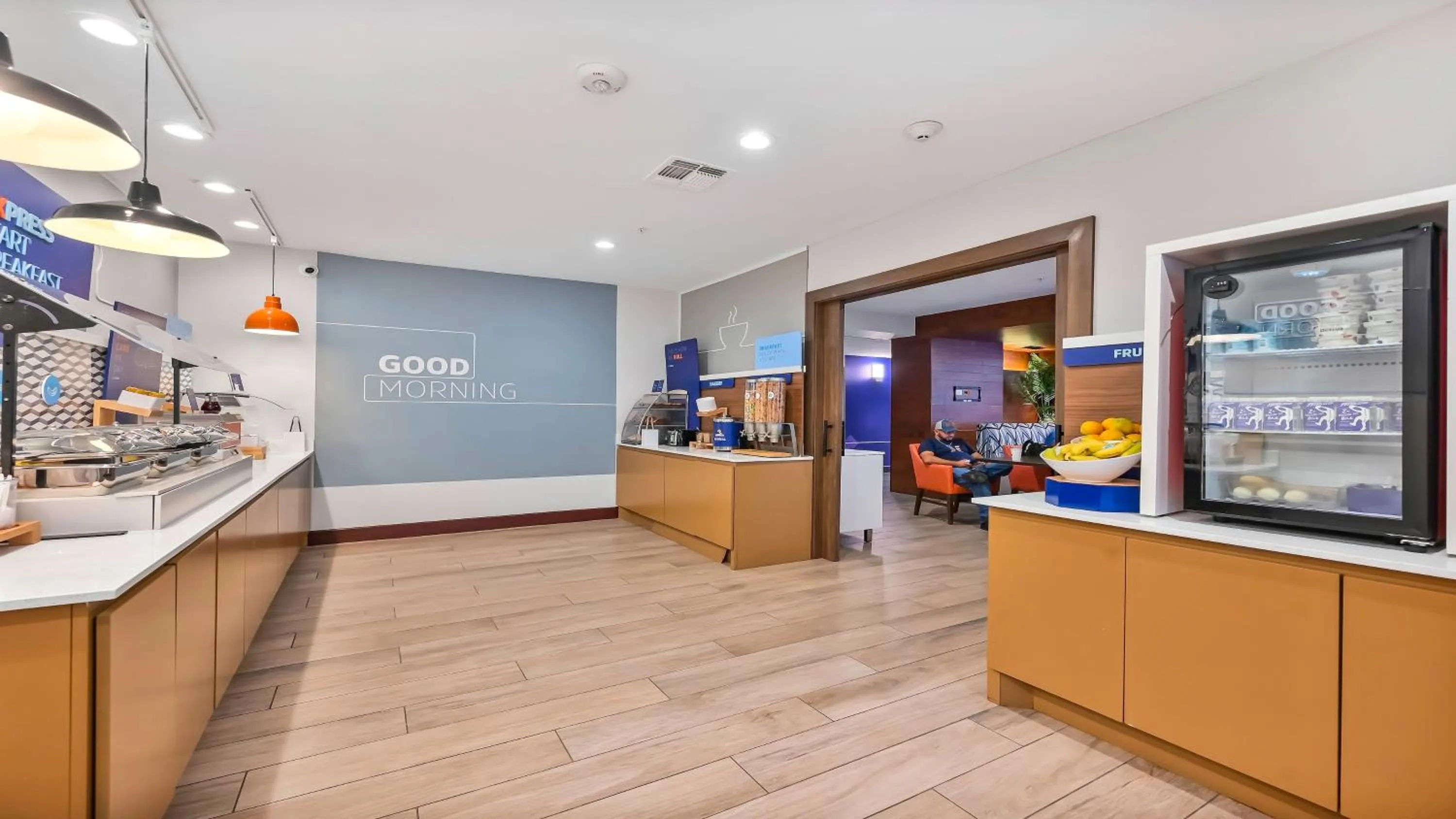 Breakfast in Holiday Inn Express Palestine by IHG