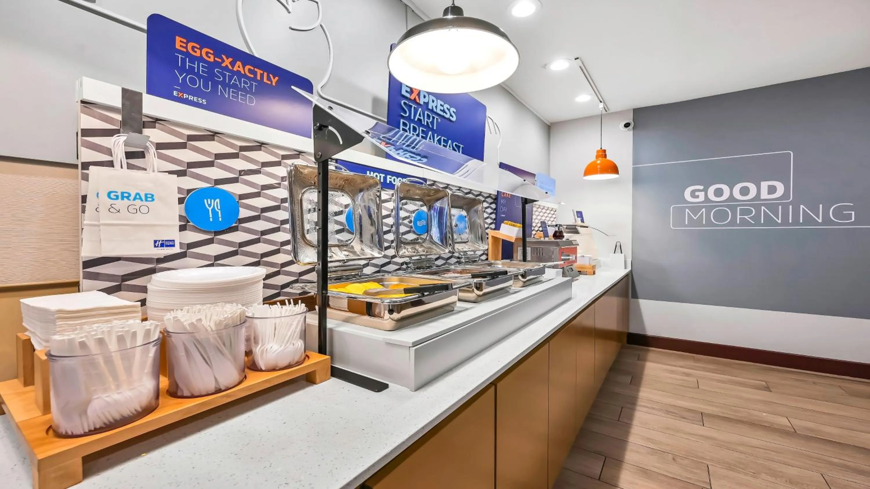 Breakfast in Holiday Inn Express Palestine by IHG