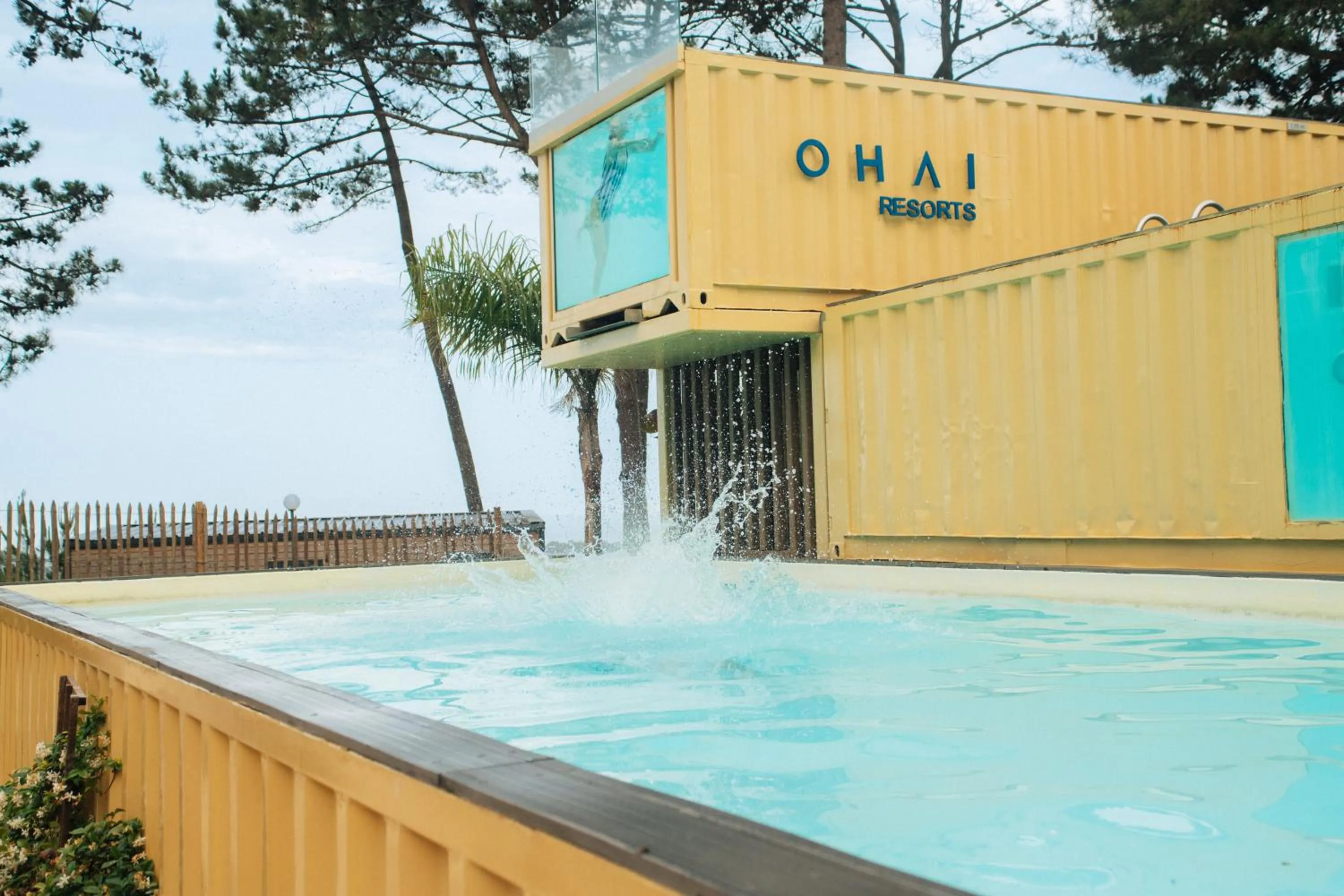 Swimming pool in Ohai Nazaré Outdoor Resort