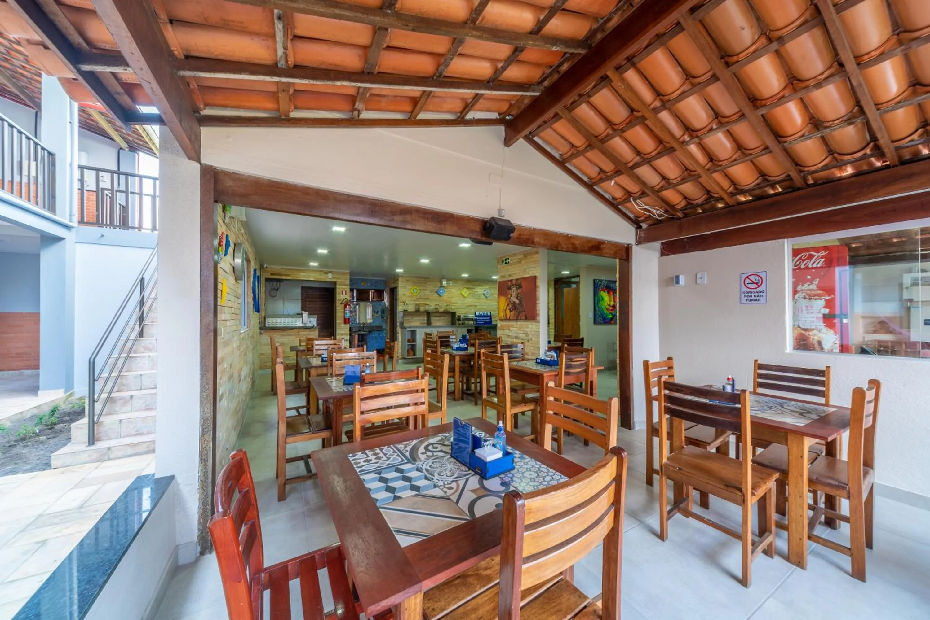 Restaurant/places to eat in Pousada Blue Viking