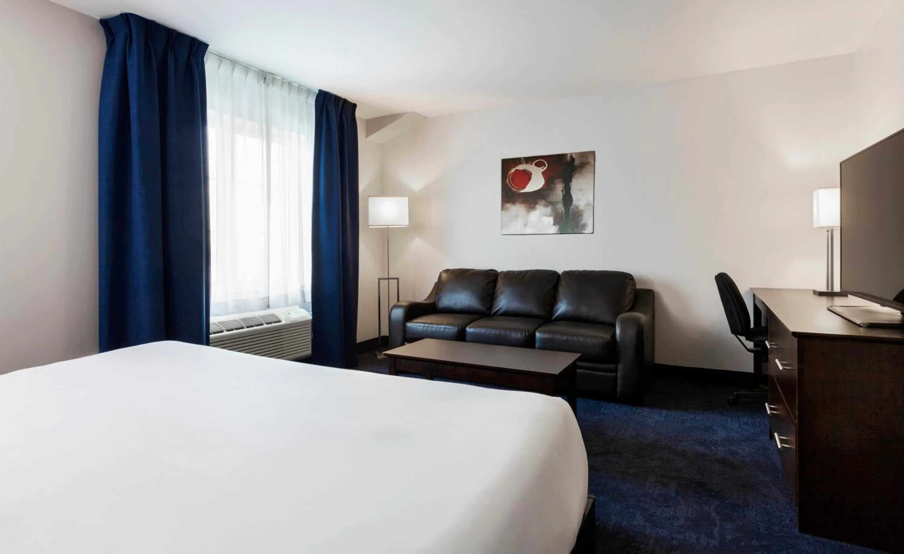 Bedroom, Bed in Imperia Hotel & Suites Saint-Eustache