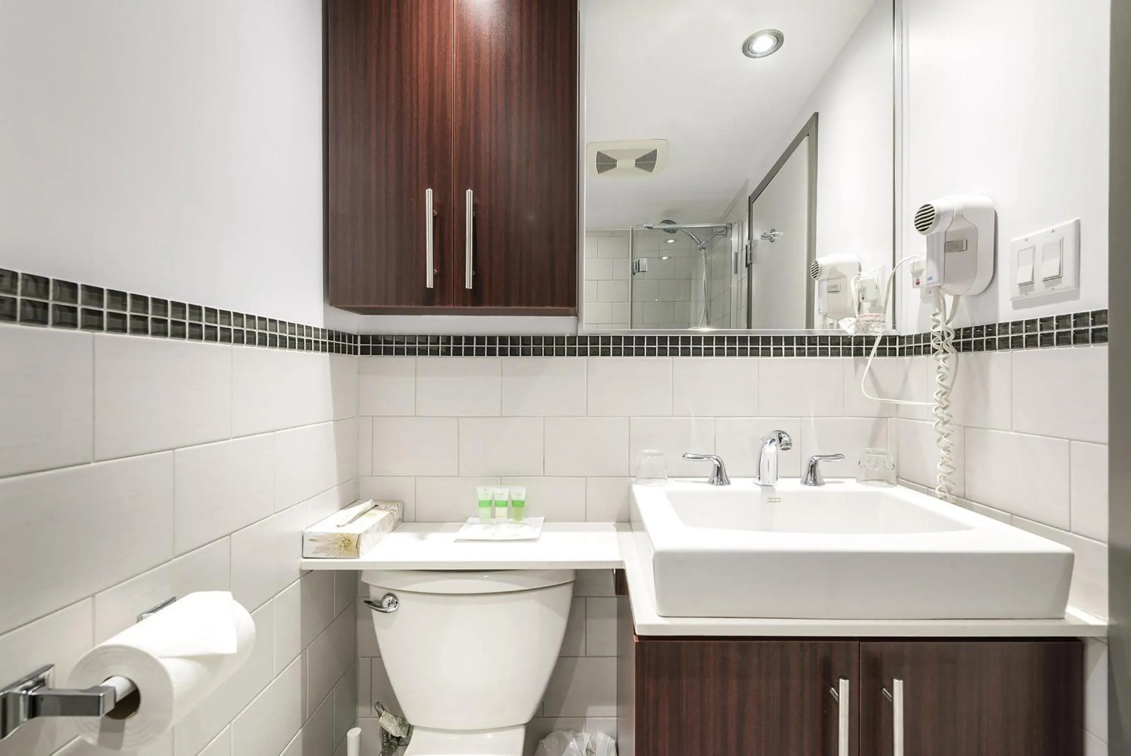 Bathroom in Terrasse Royale Hotel