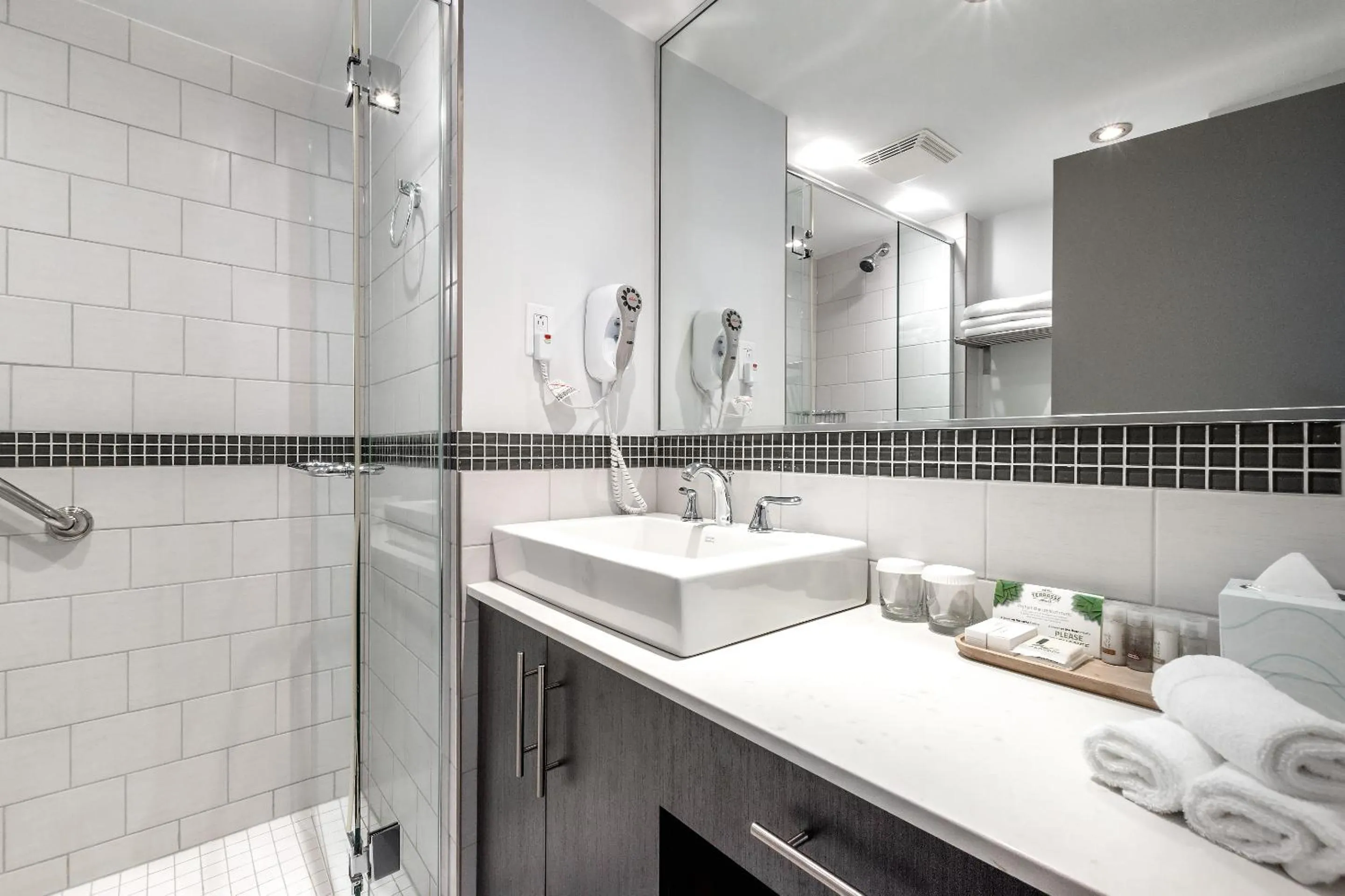 Bathroom in Terrasse Royale Hotel