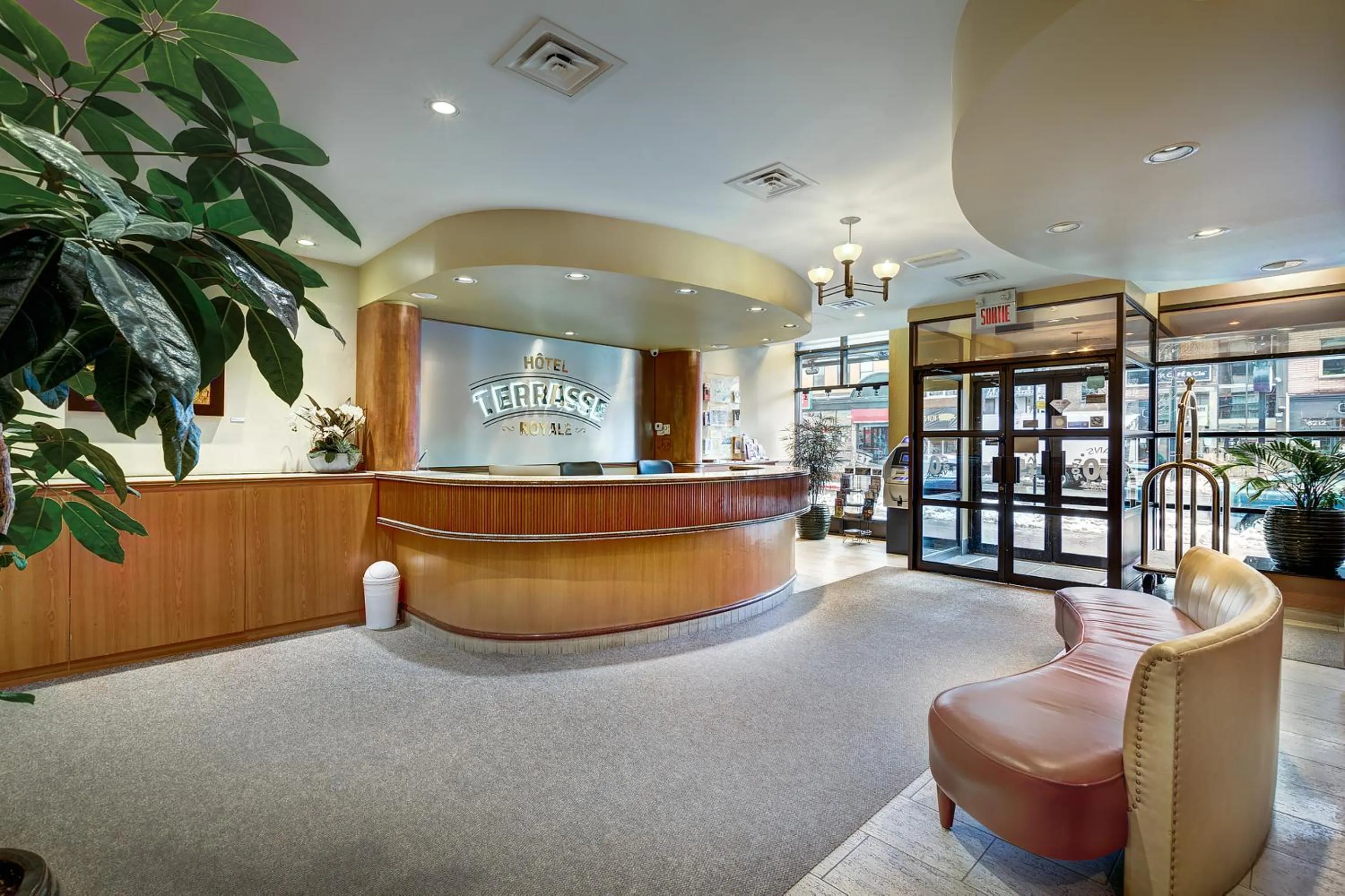 Lobby or reception in Terrasse Royale Hotel