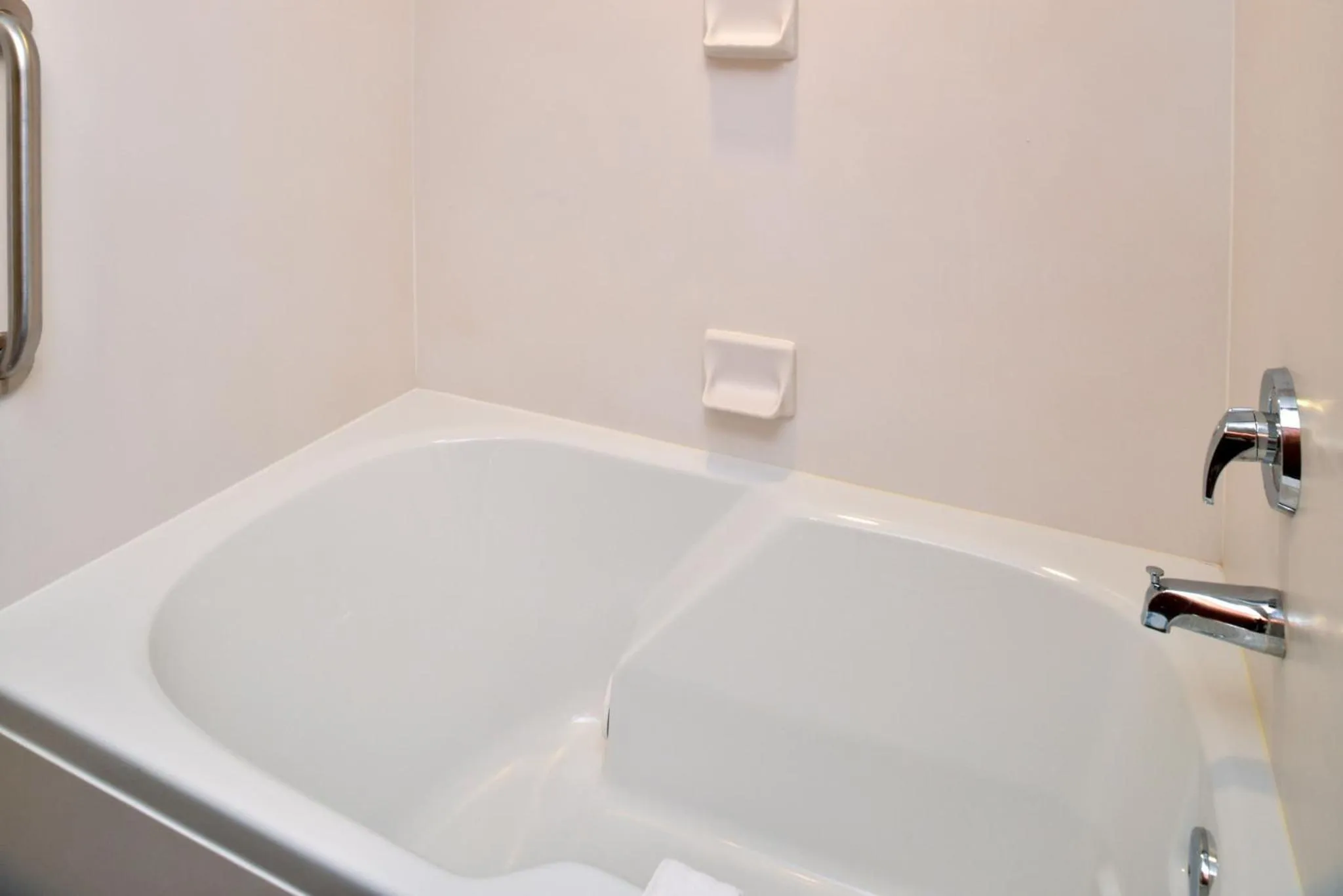 Bathroom in Holiday Inn Express & Suites St George North - Zion