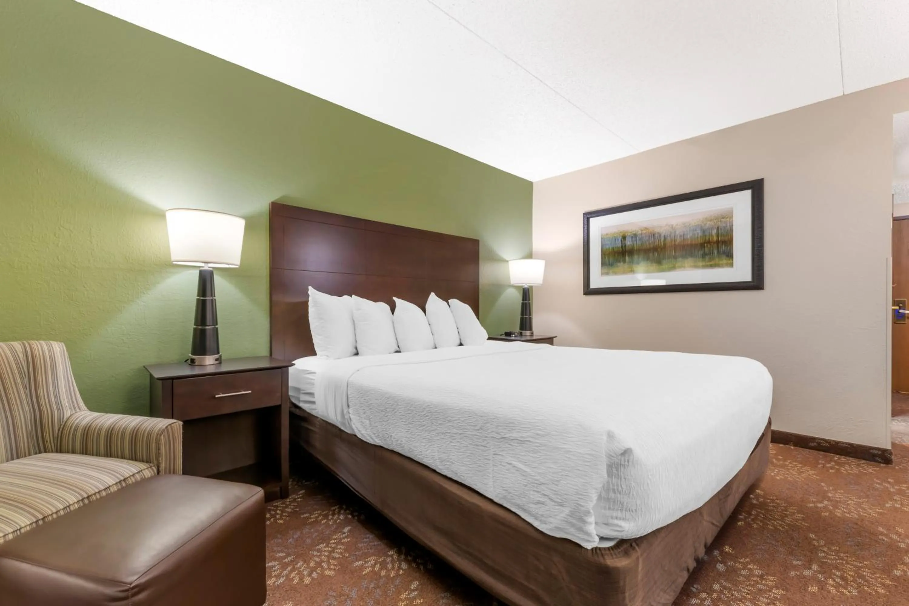 Bedroom, Bed in Best Western Plus New Ulm