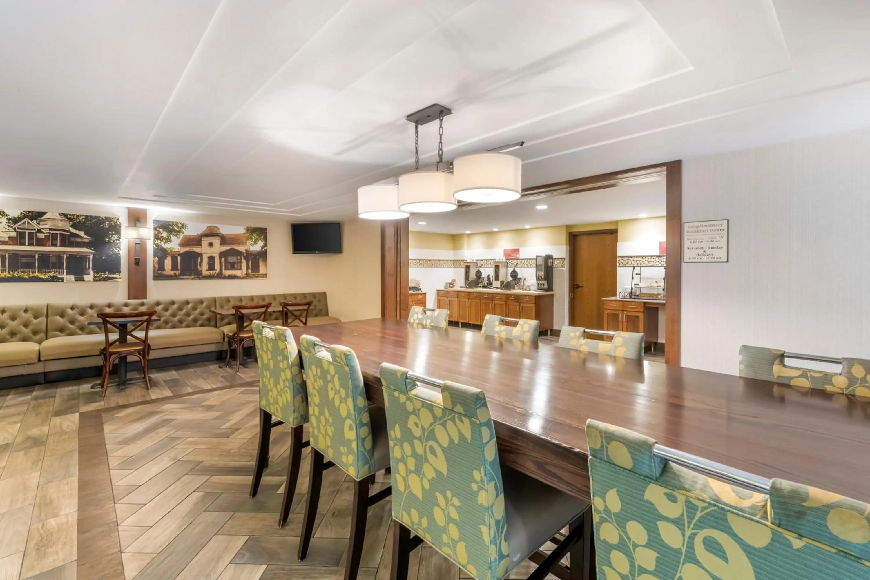 Breakfast in Best Western Plus New Ulm