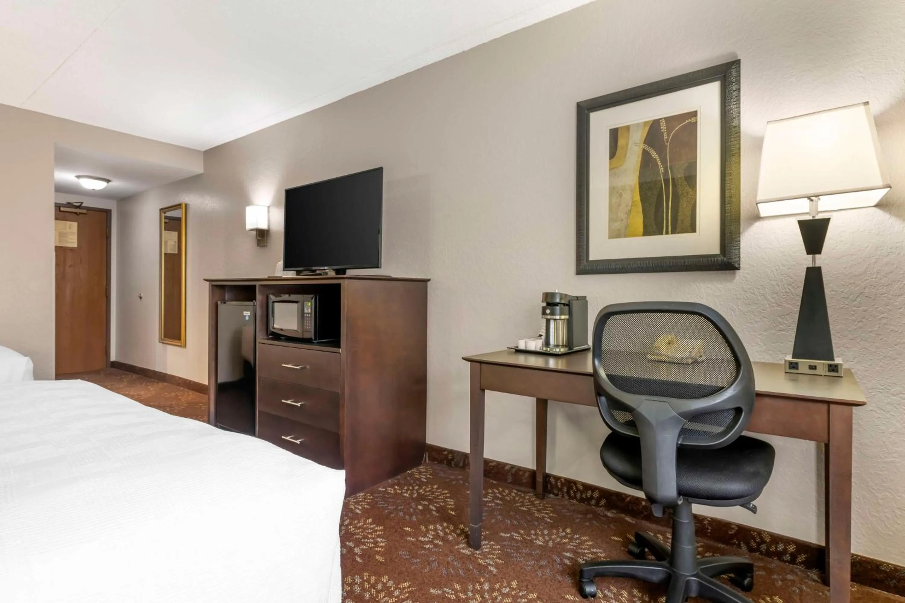 Bedroom, Bed in Best Western Plus New Ulm