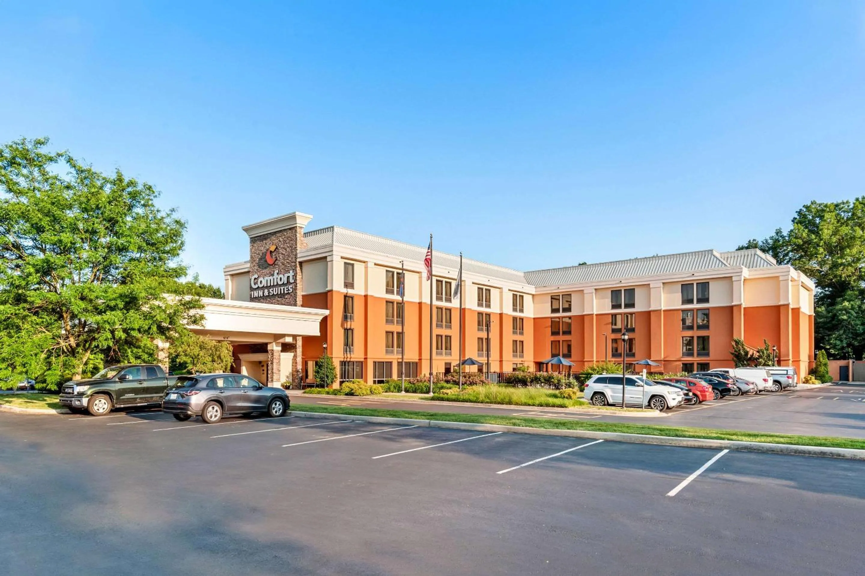 Property building in Comfort Inn & Suites Newark - Wilmington