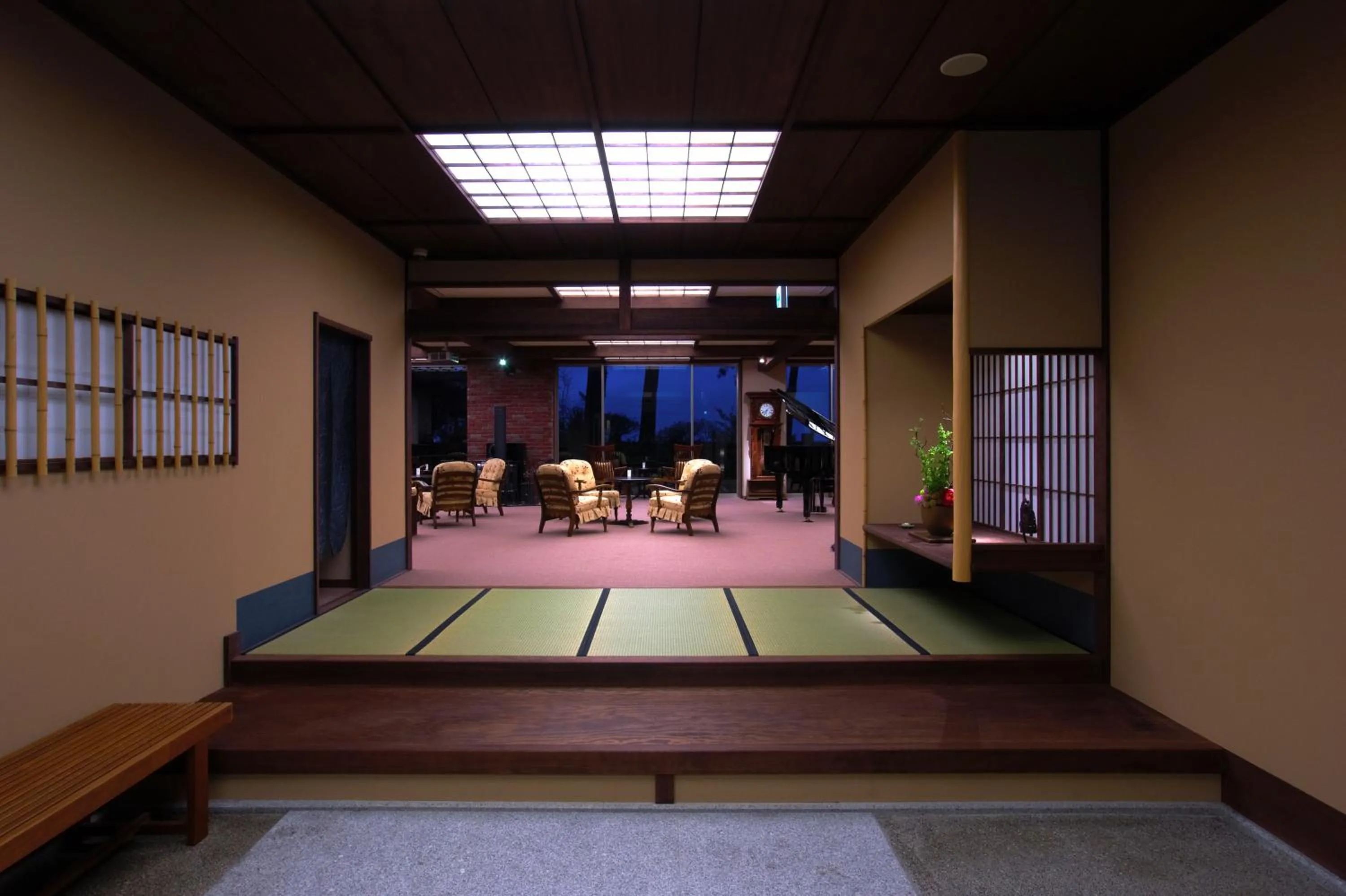 Facade/entrance in Hamachiyokan