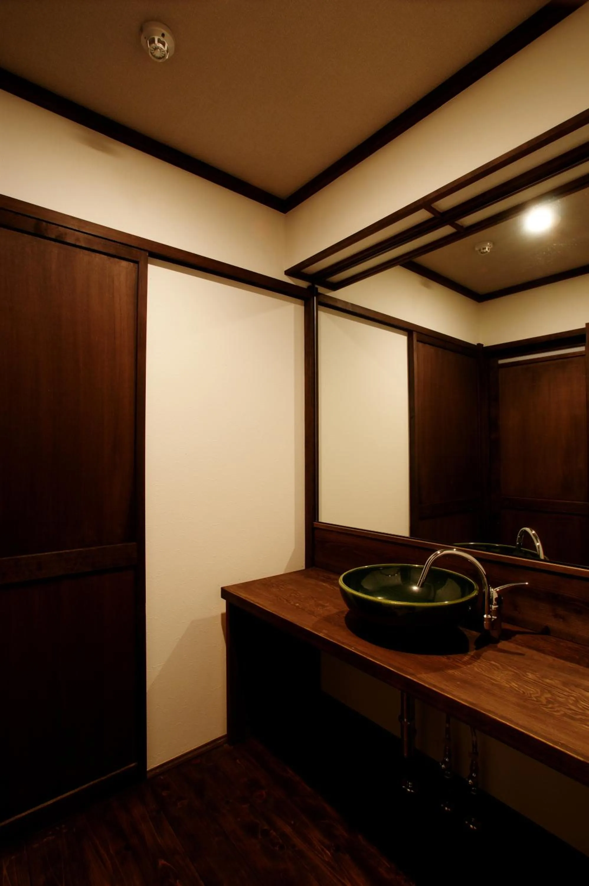 Area and facilities in Hamachiyokan