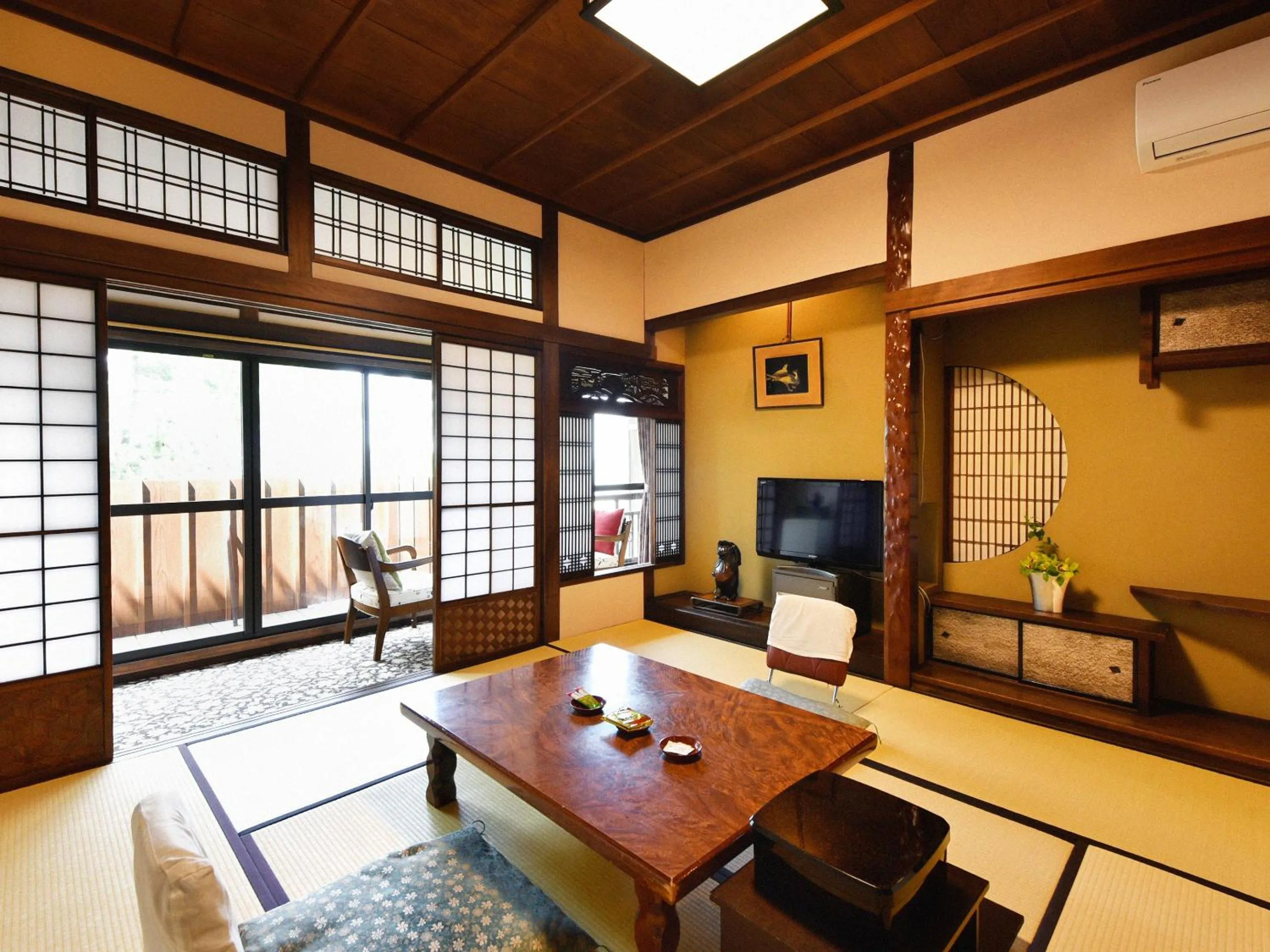 Other in Hamachiyokan