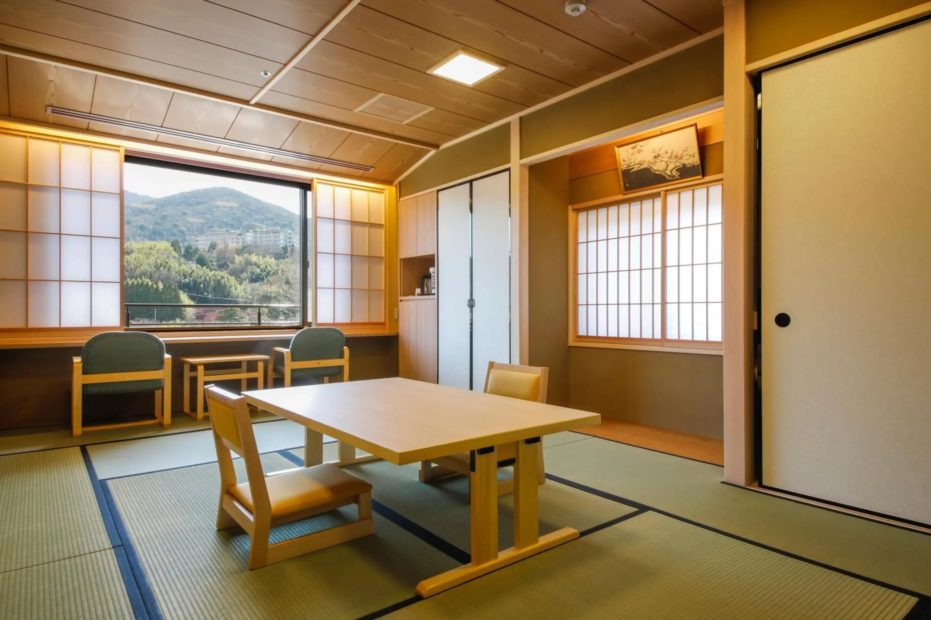 Japanese-Style Deluxe Room - Non Smoking in Ginsuisou Choraku Japanese-Style Deluxe Room - Non Smoking in Ginsuisou Choraku