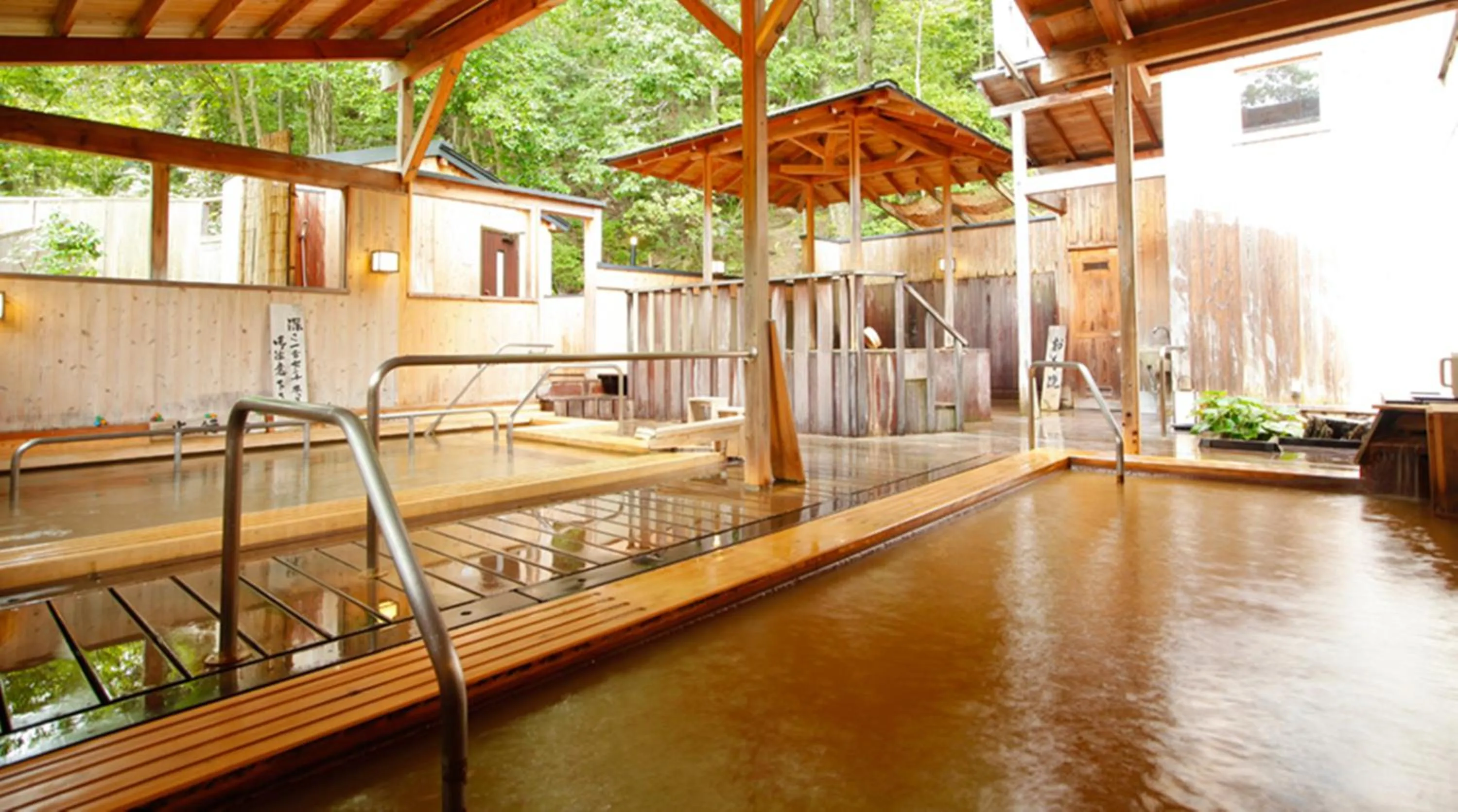 Hot Spring Bath in Ginsuisou Choraku