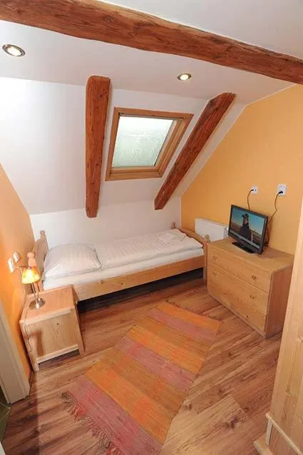 Photo of the whole room, Bed in Garni Hotel St Anna