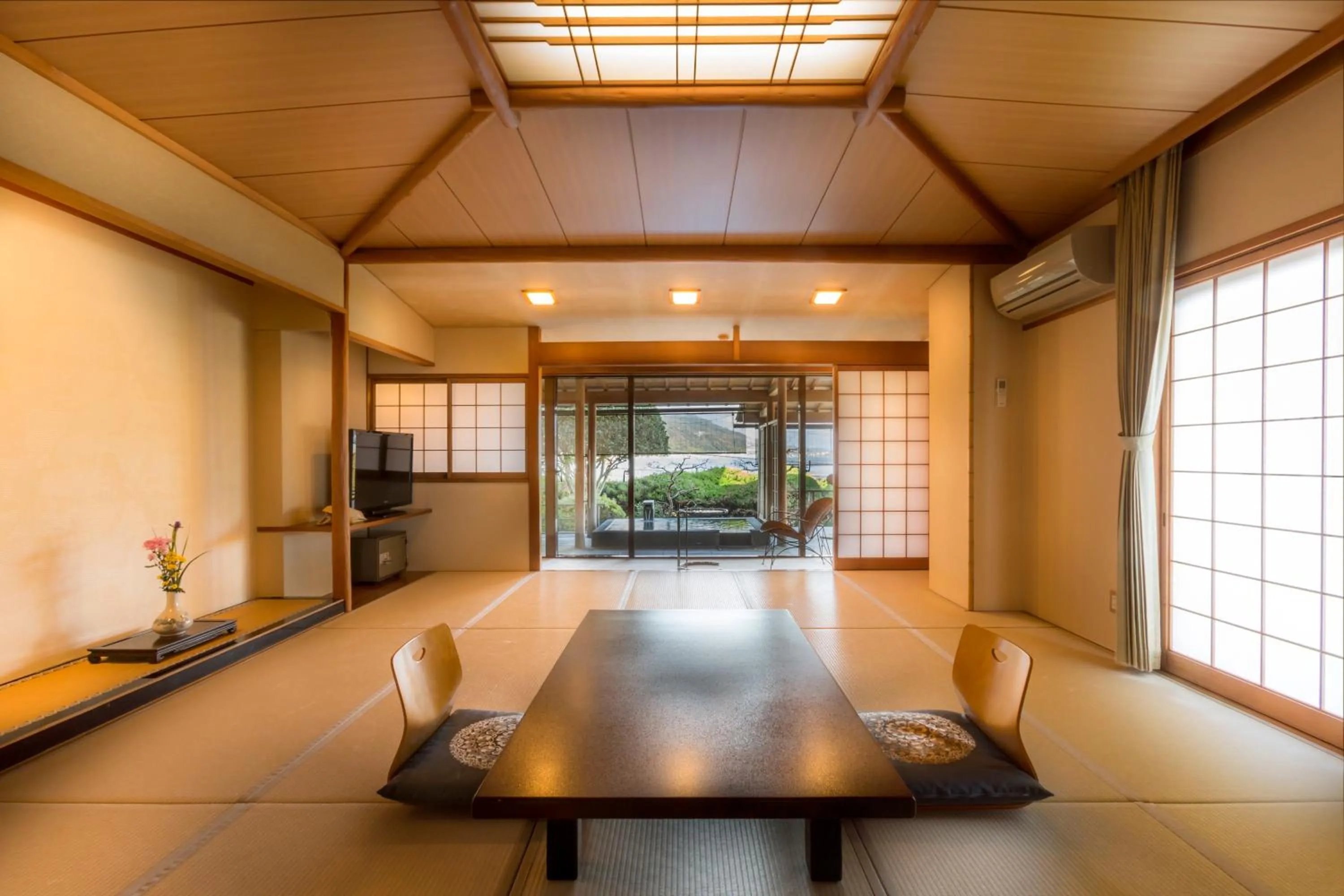 Garden in Hotel Kitanoya