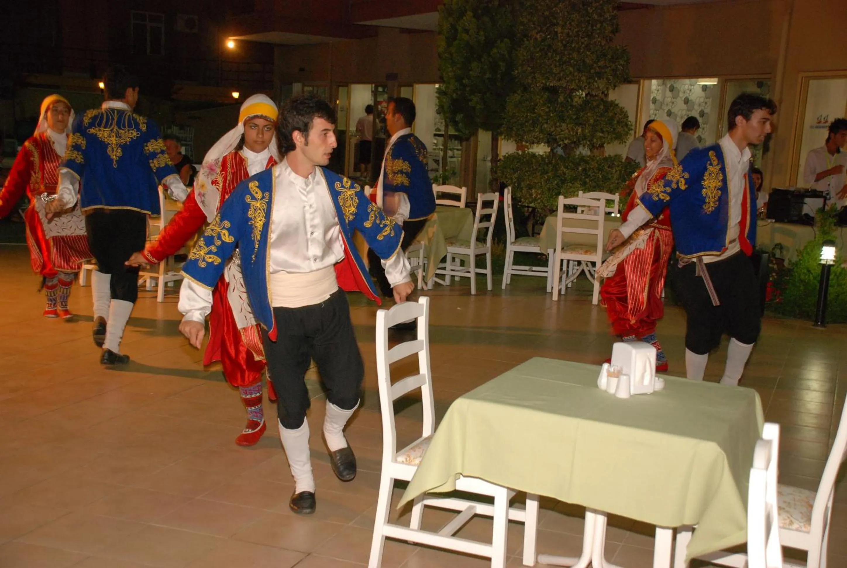 Evening entertainment in Ark Apart and Suite Hotel