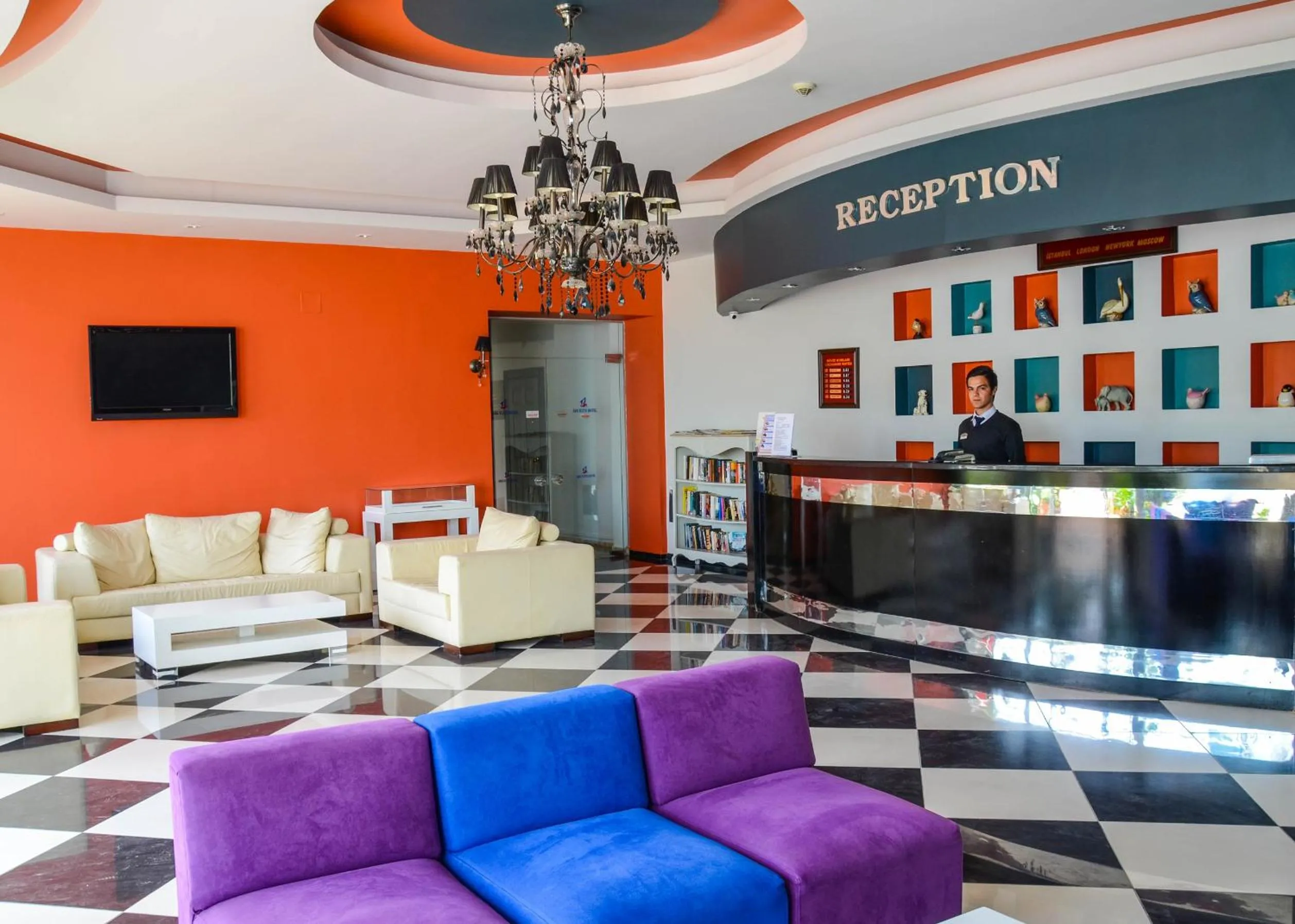 Lobby or reception in Ark Apart and Suite Hotel