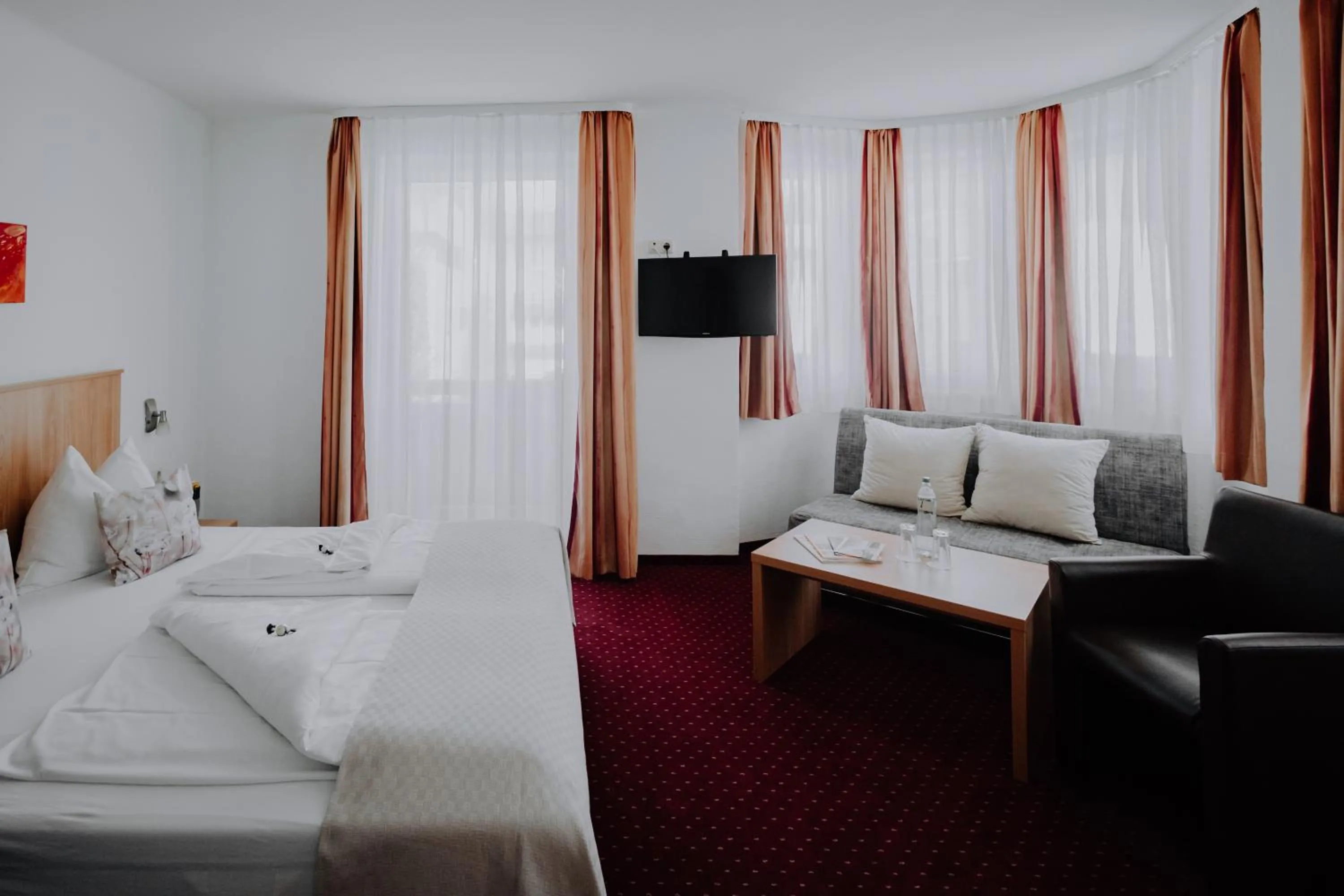 Photo of the whole room, Bed in Sporthotel Kitz