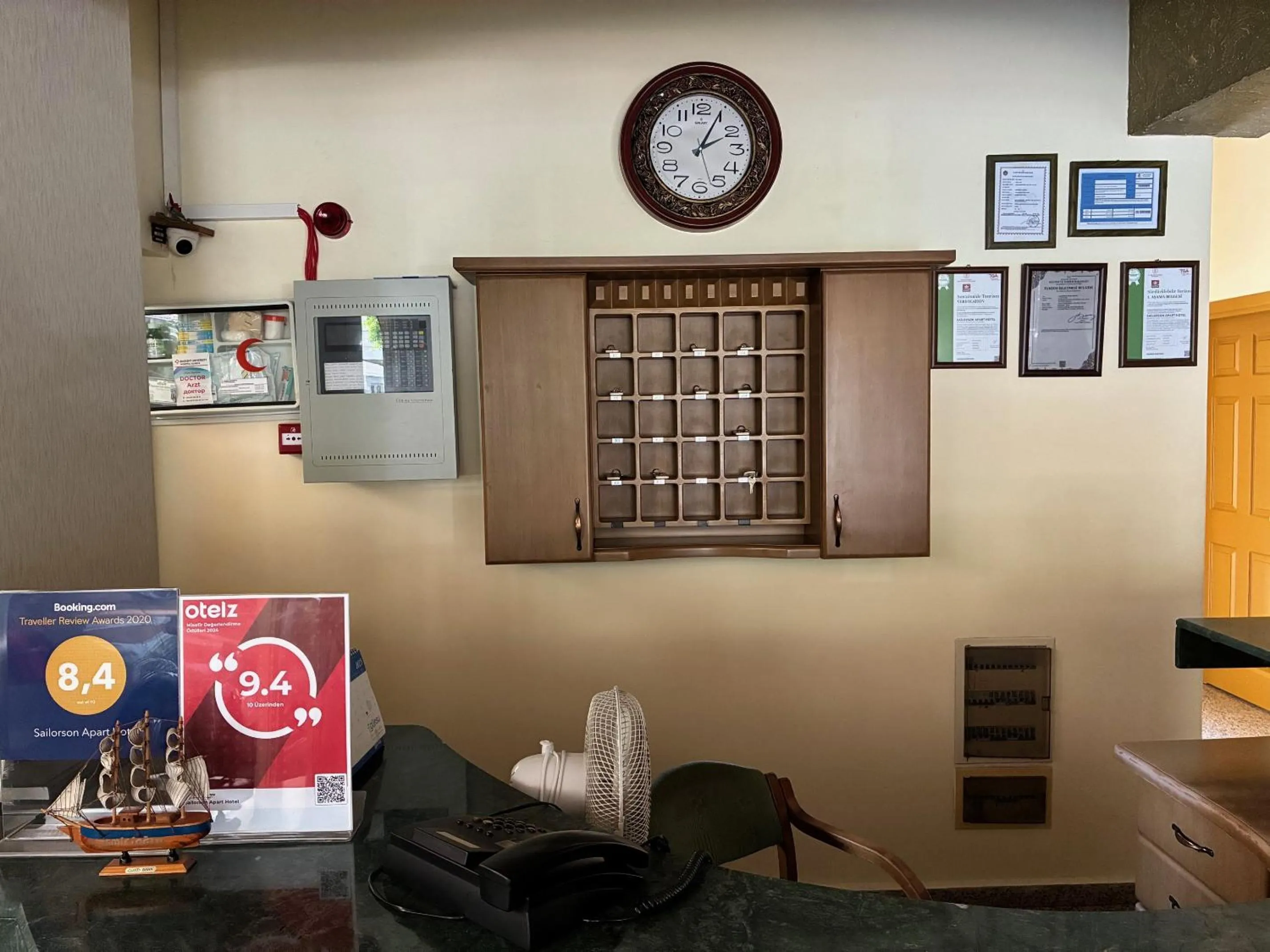 Lobby or reception in Sailorson Apart Hotel