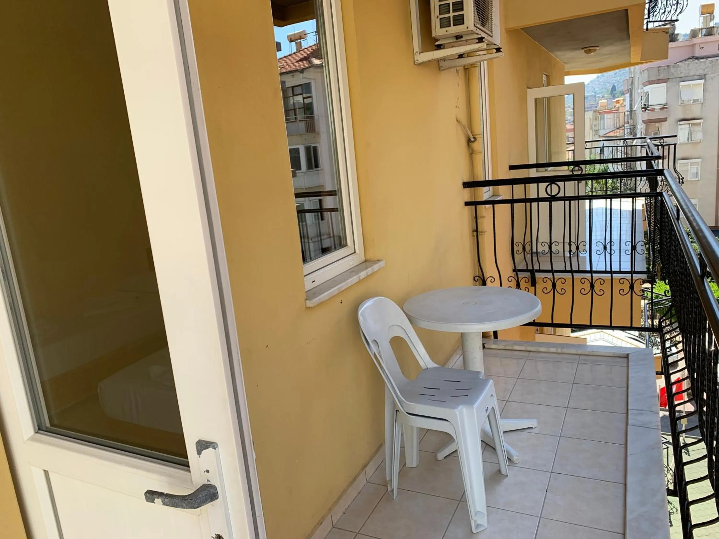 Balcony/Terrace in Sailorson Apart Hotel