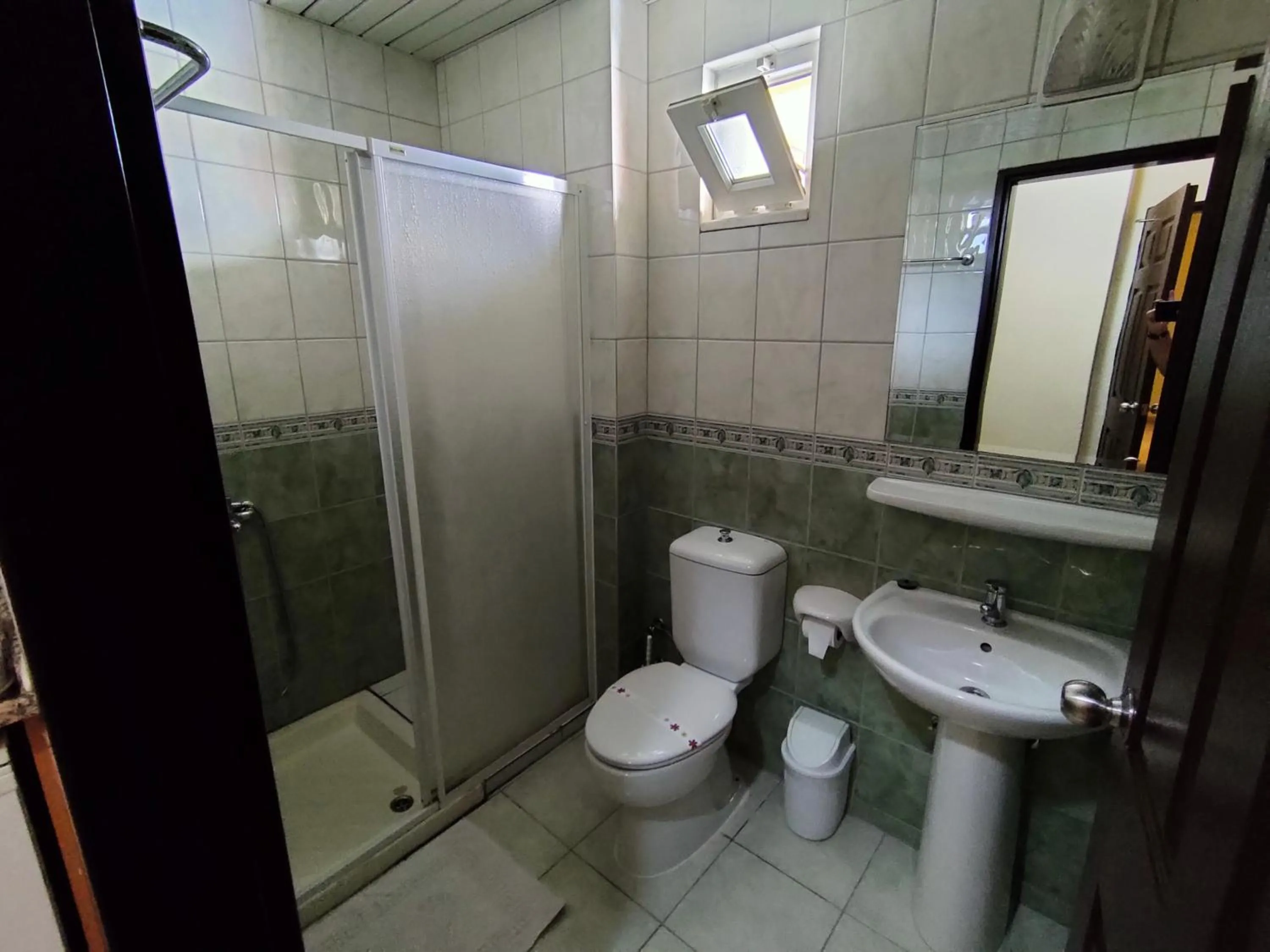 Bathroom in Sailorson Apart Hotel