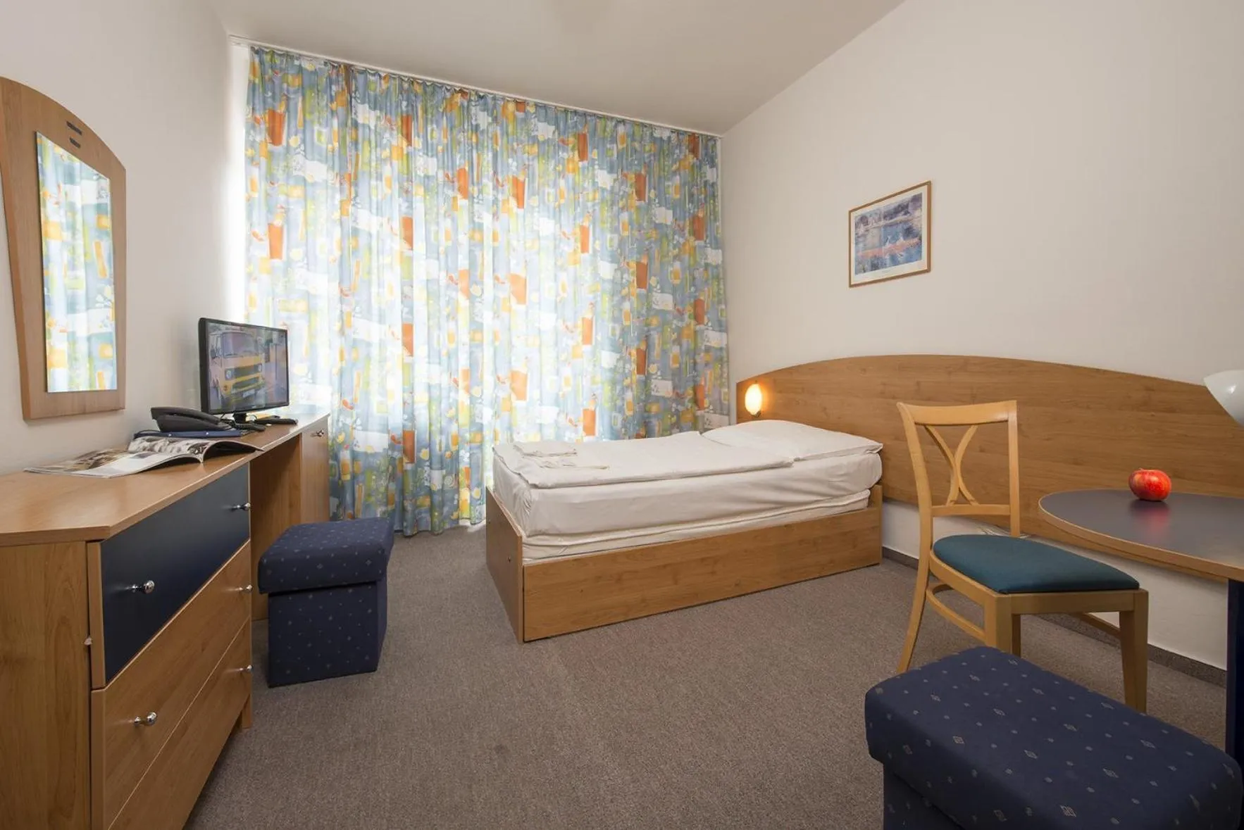 Bed in Hotel SOREA MÁJ