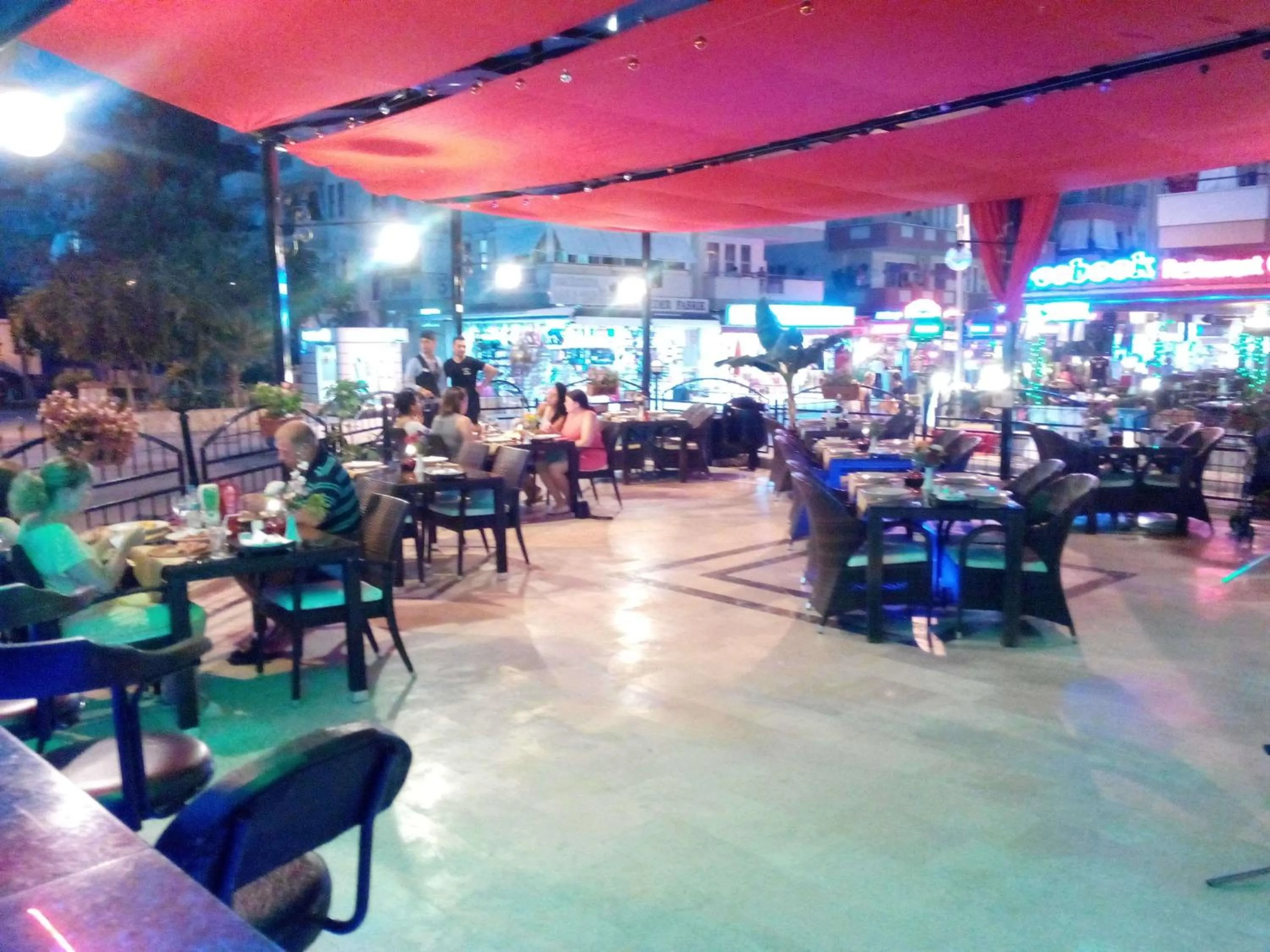 Dining area in Sailor Apart Hotel