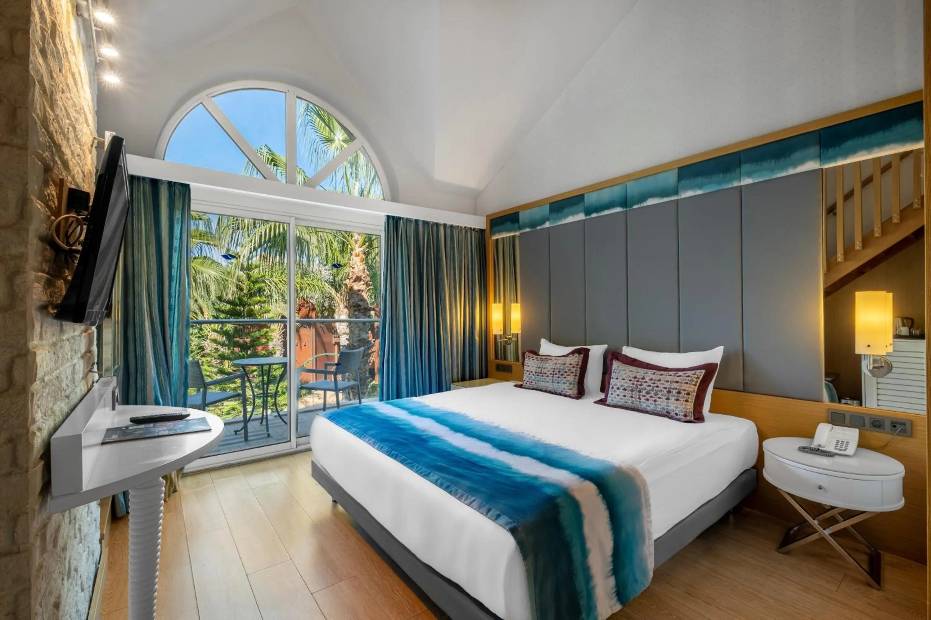 Photo of the whole room, Bed in Long Beach Alanya - Ultra All Inclusive