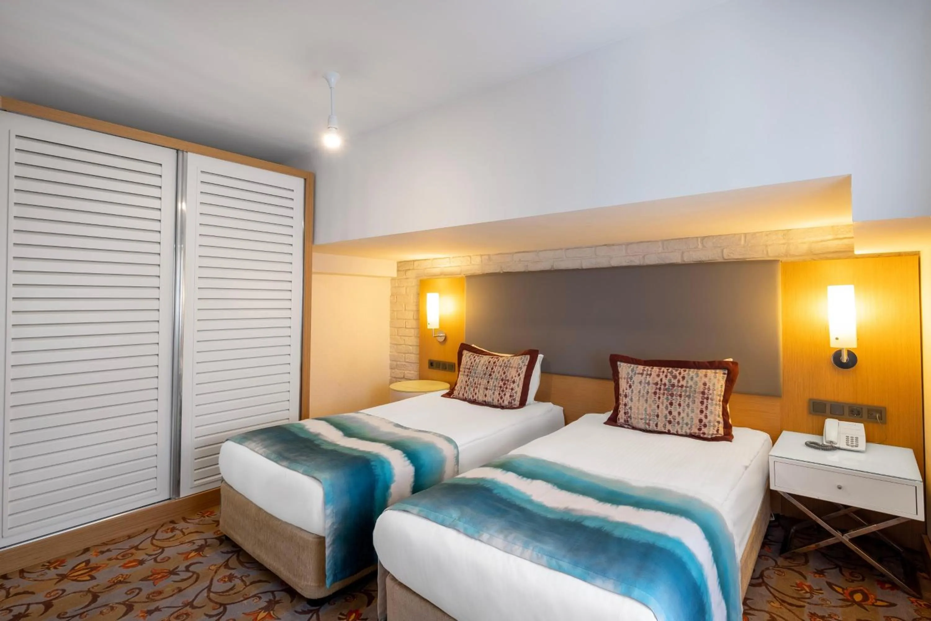 Photo of the whole room, Bed in Long Beach Alanya - Ultra All Inclusive