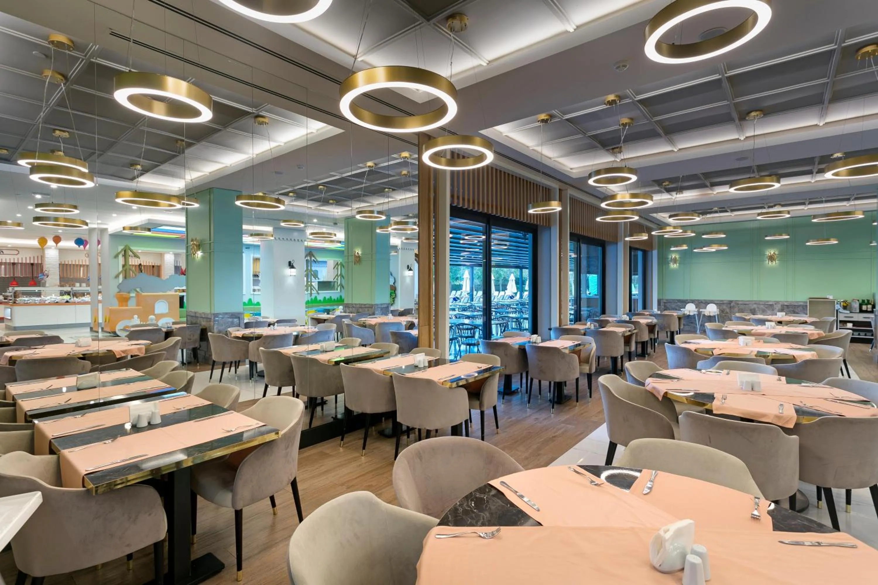 Restaurant/places to eat in Long Beach Alanya - Ultra All Inclusive