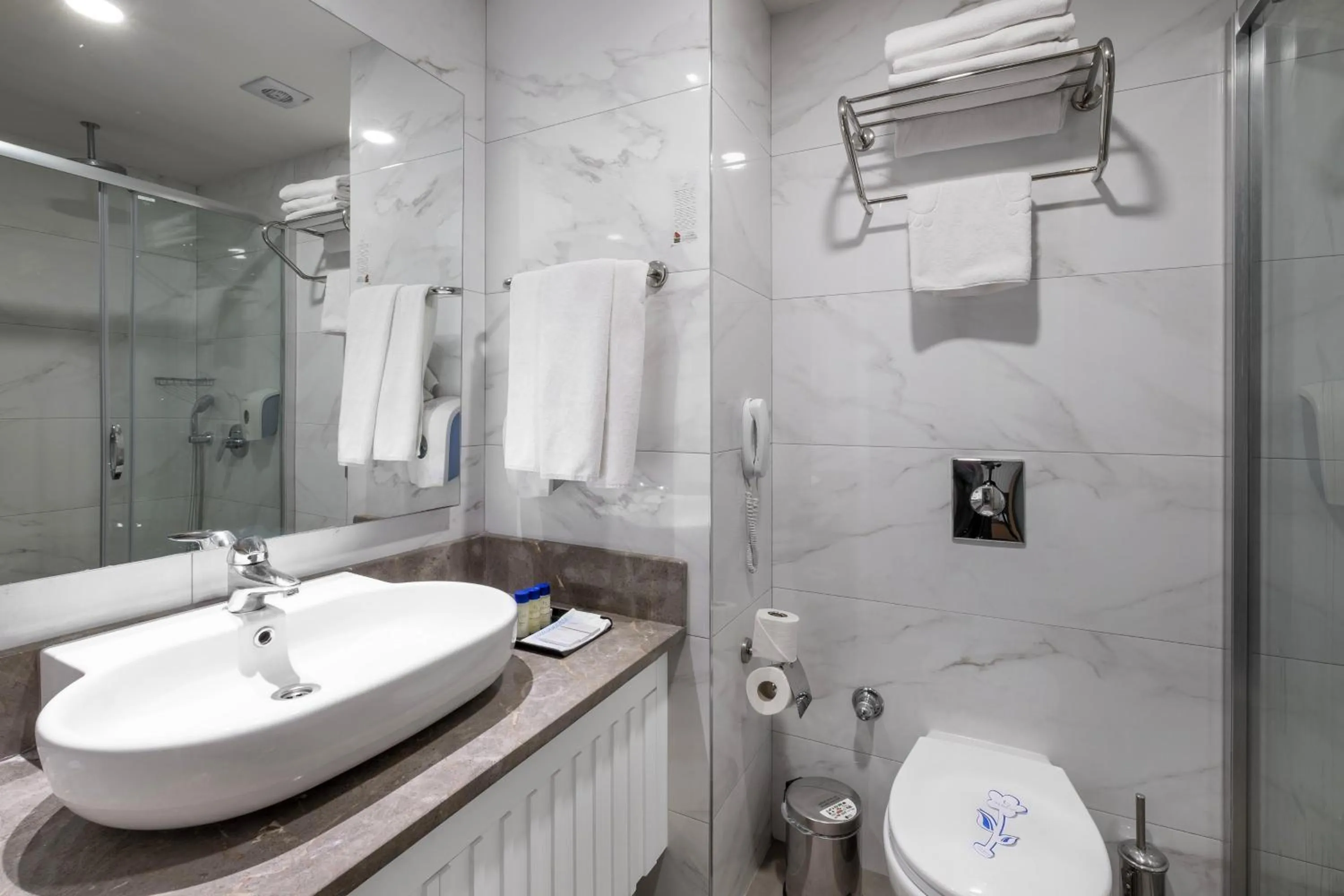 Shower in Long Beach Alanya - Ultra All Inclusive