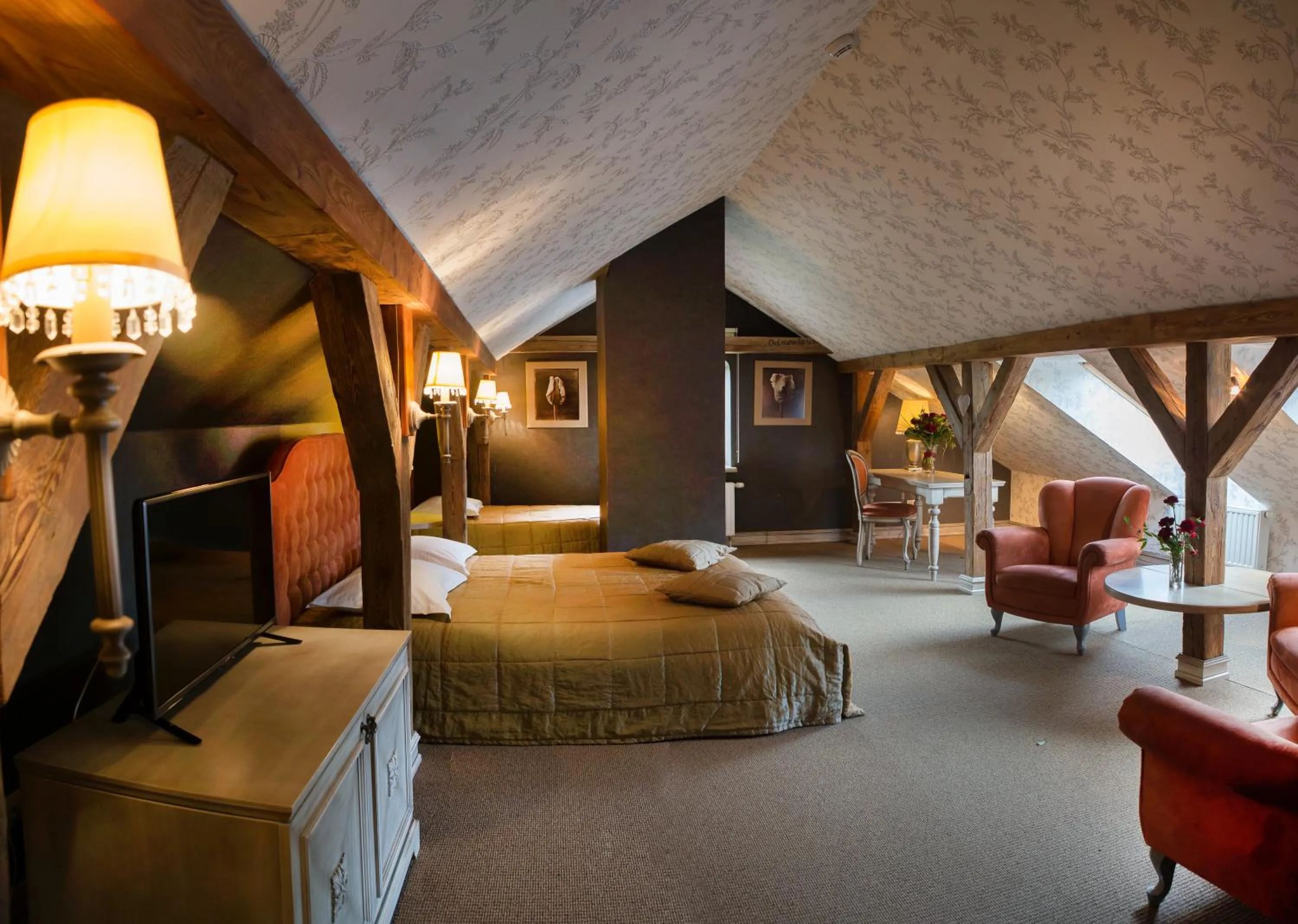 Photo of the whole room, Bed in Berberys Park Hotel