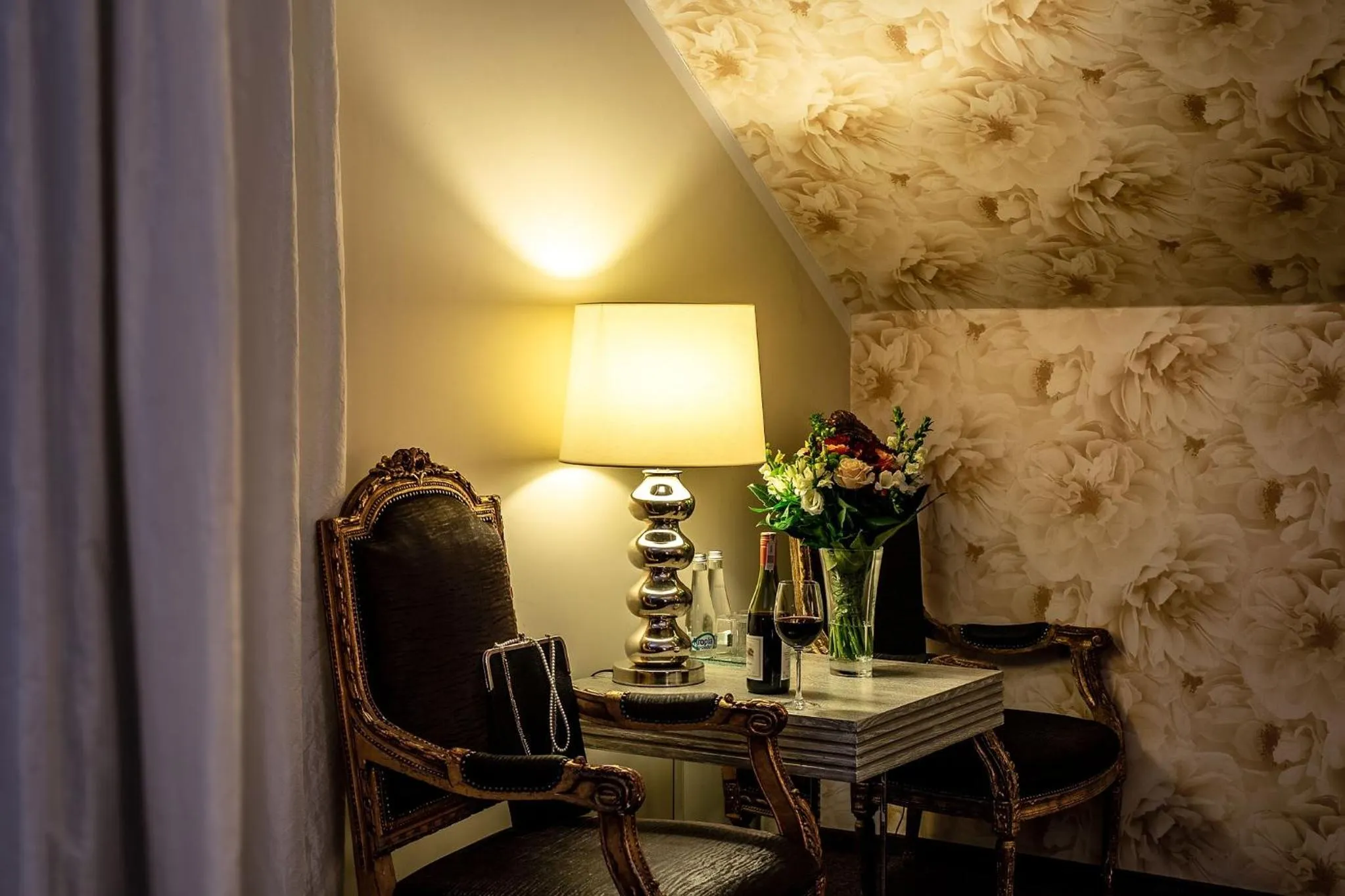 Seating area in Berberys Park Hotel