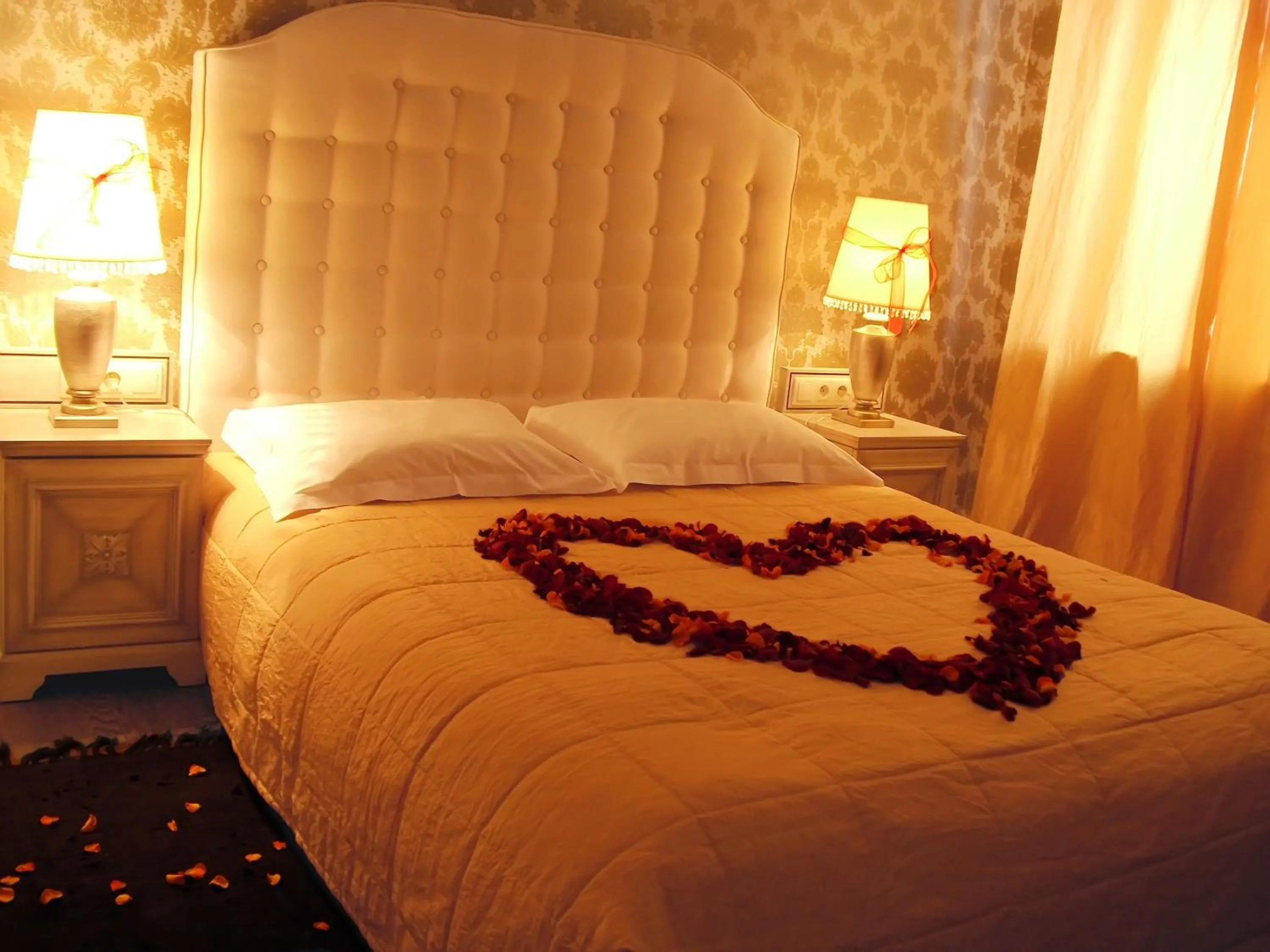 Photo of the whole room, Bed in Berberys Park Hotel