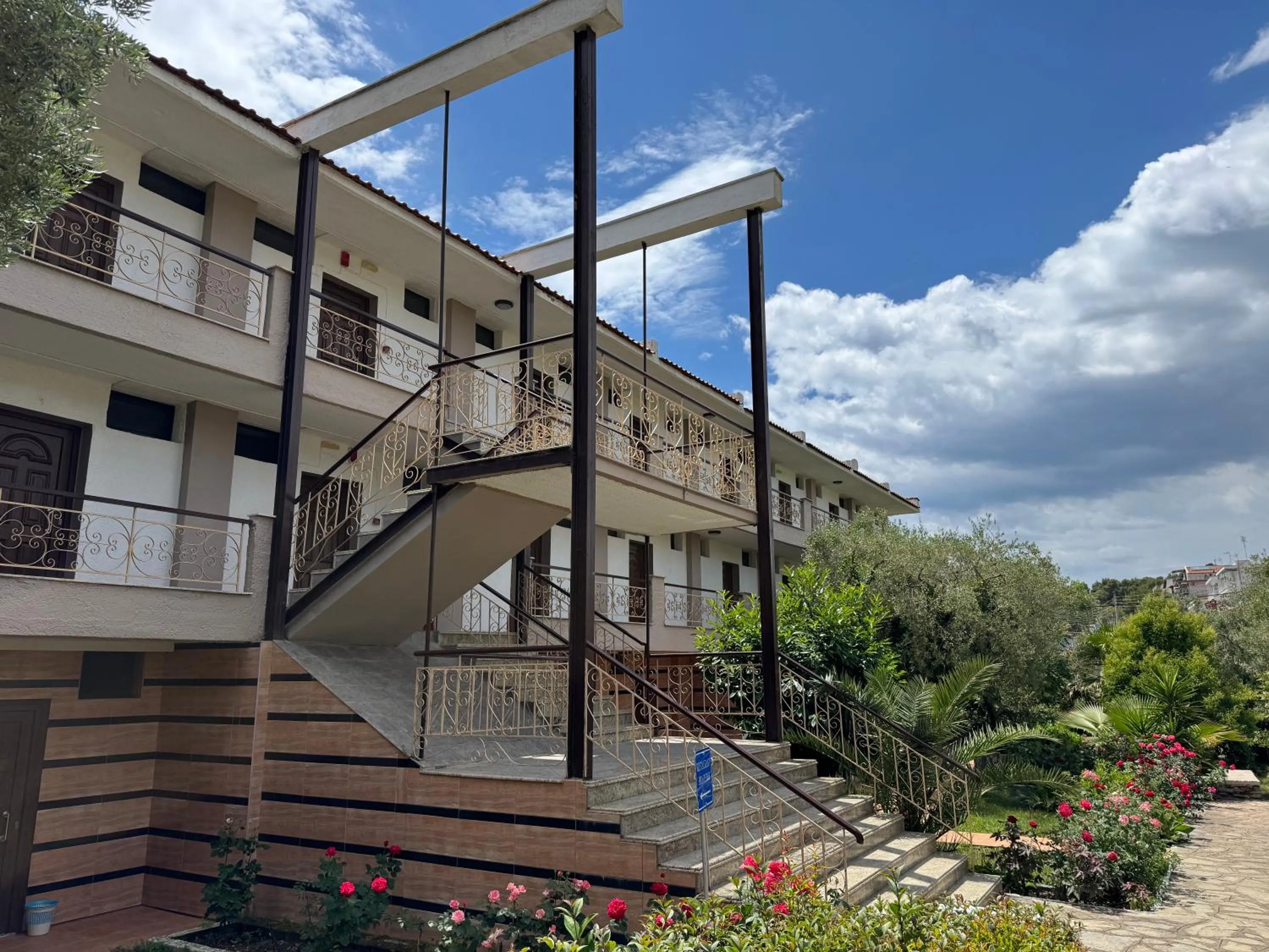Inner courtyard view in Porto Matina
