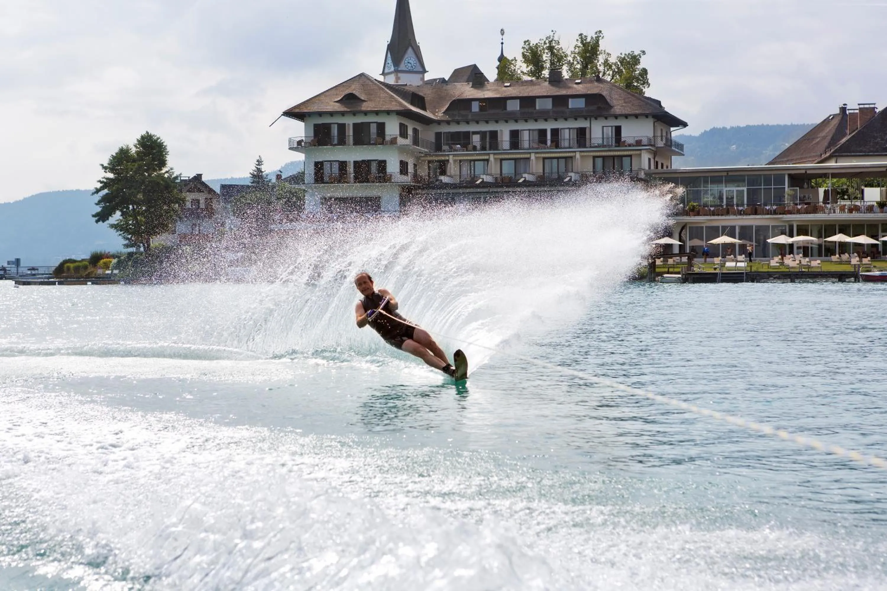 Facade/entrance in Hotel Linde