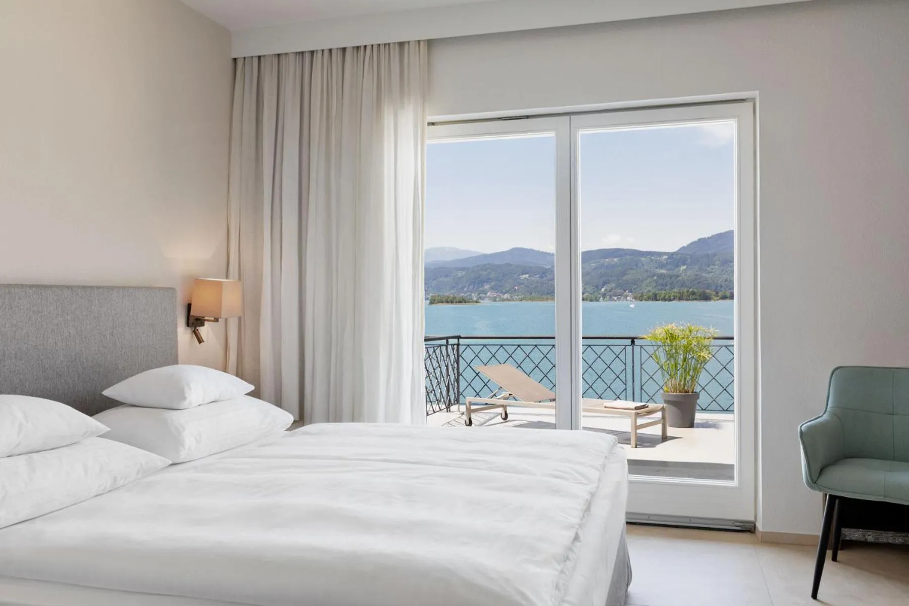 Photo of the whole room, Bed in Hotel Linde