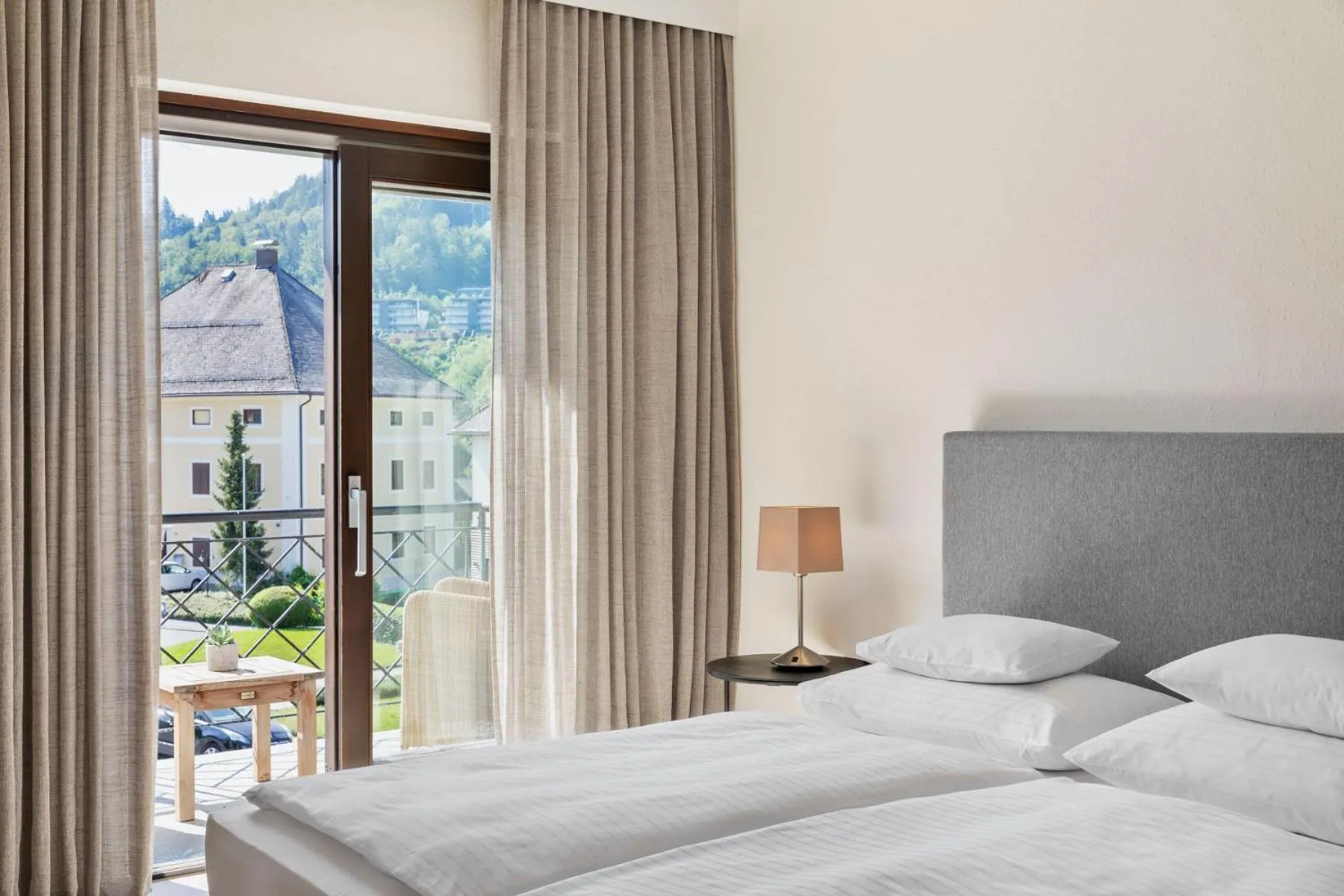 Bedroom, Bed in Hotel Linde