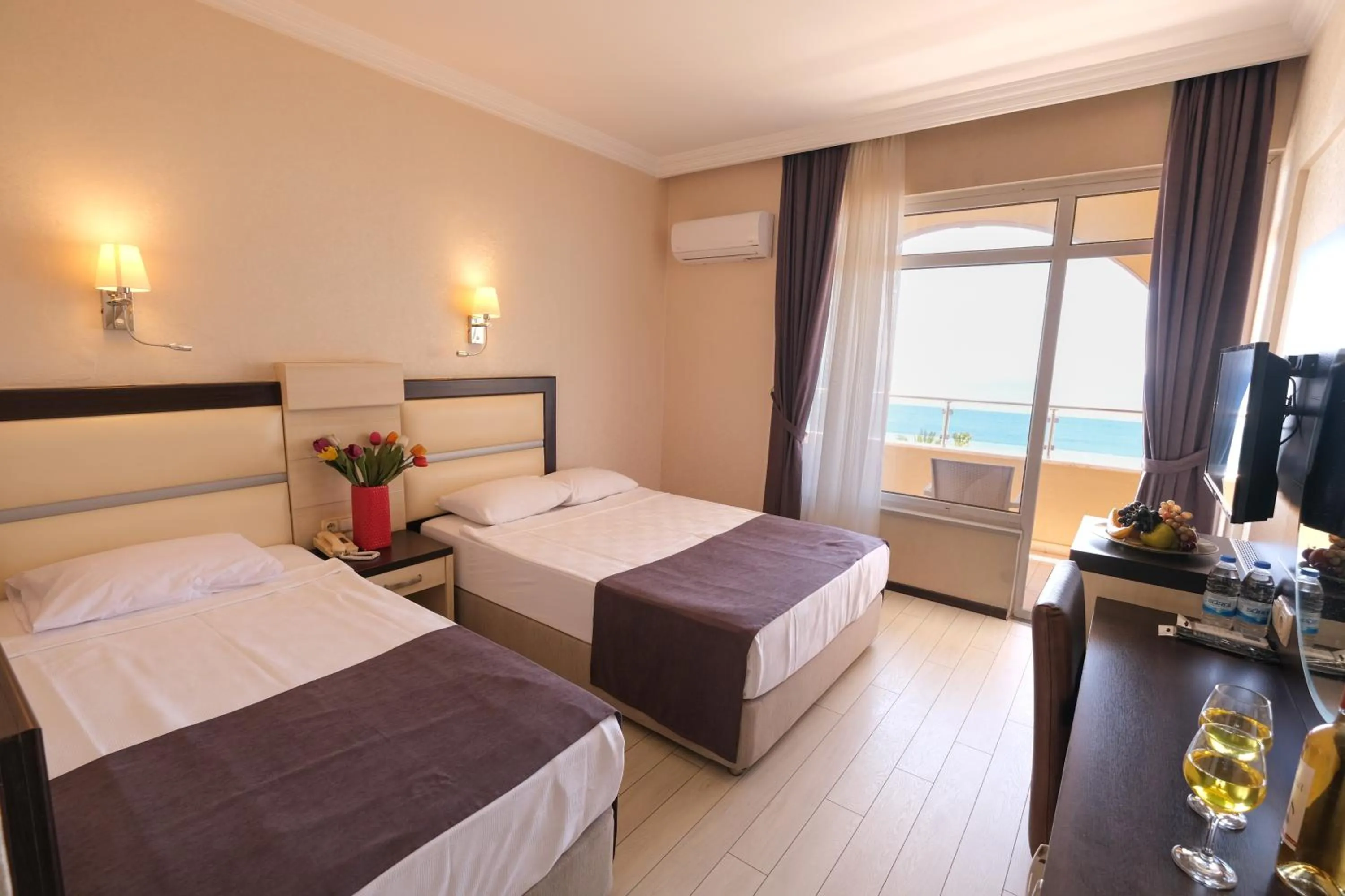 Bed in Wien Star Hotel, Adults Only