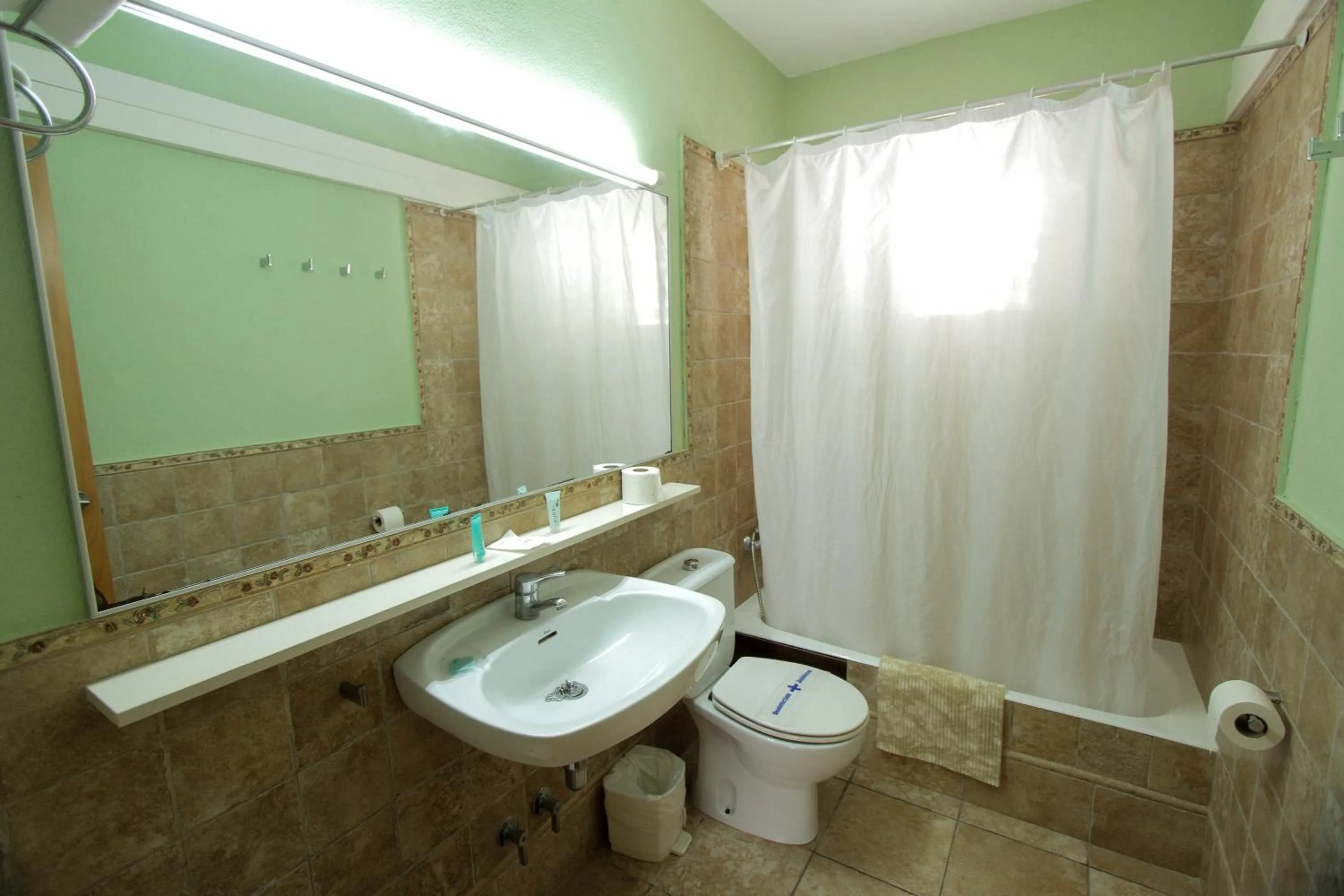 Bathroom in Galdana Gardens