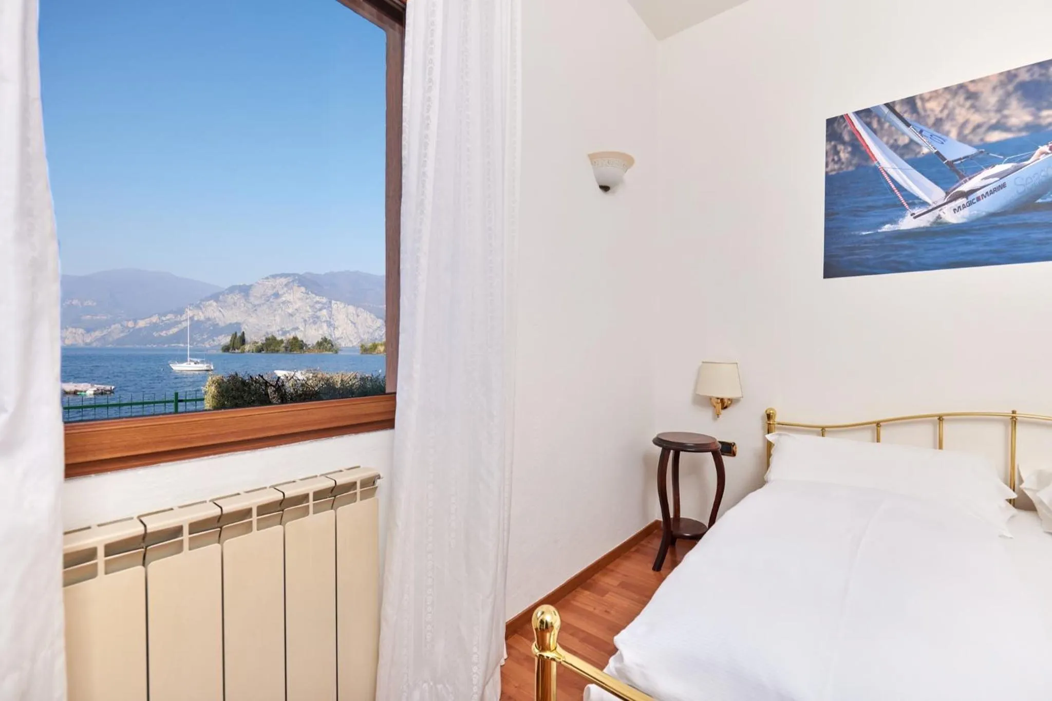 Bed in Beach Hotel Rosa