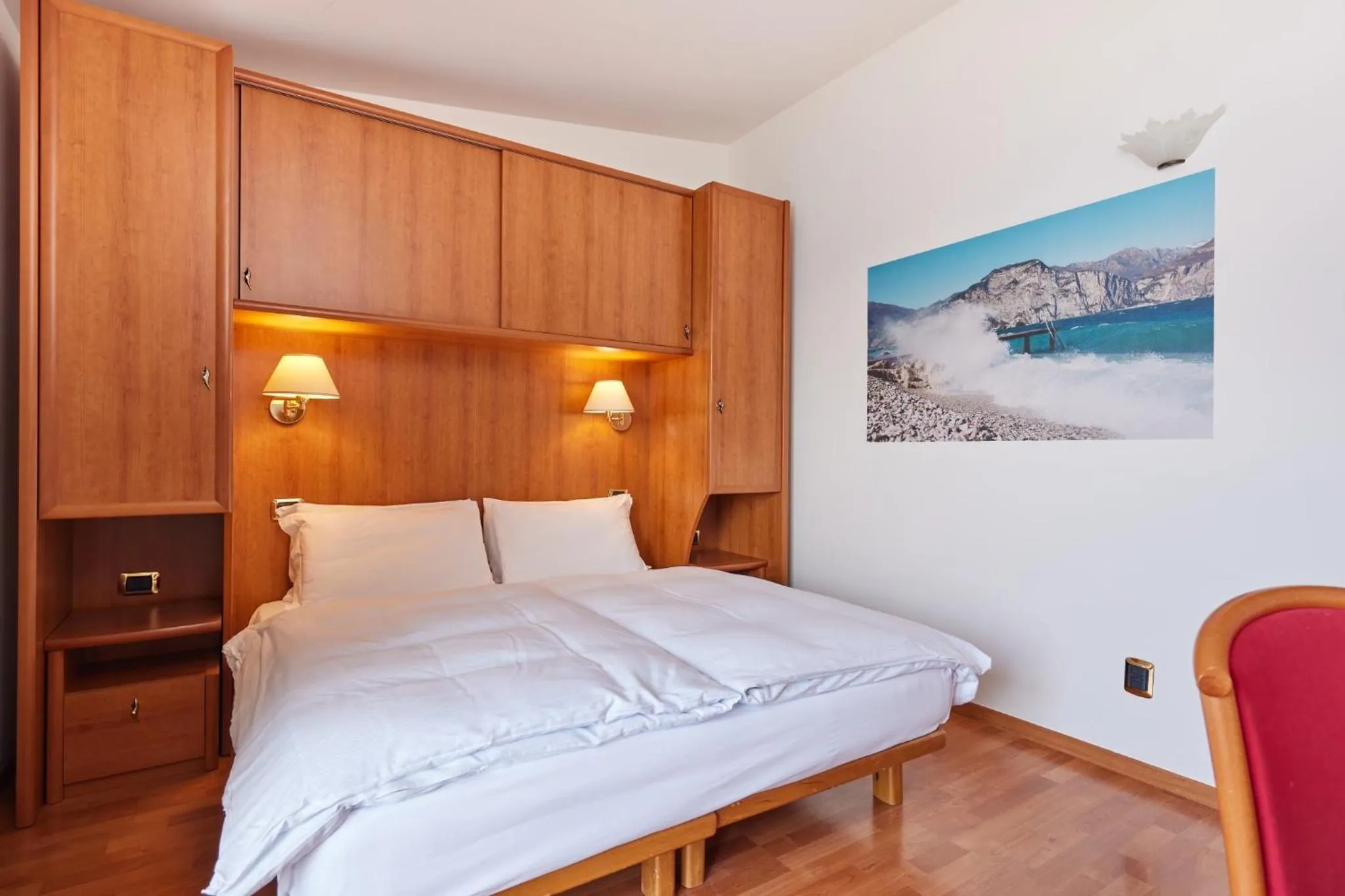 Bedroom, Bed in Beach Hotel Rosa