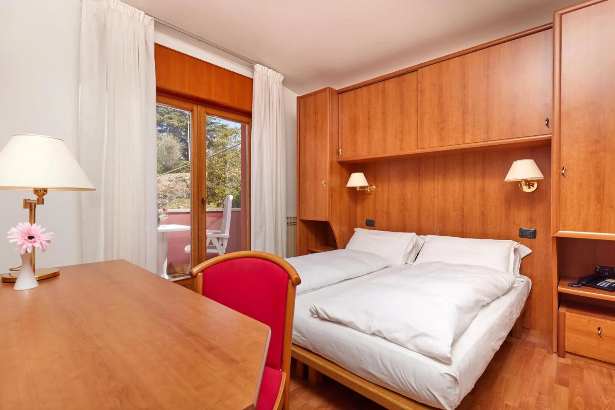 Bed in Beach Hotel Rosa