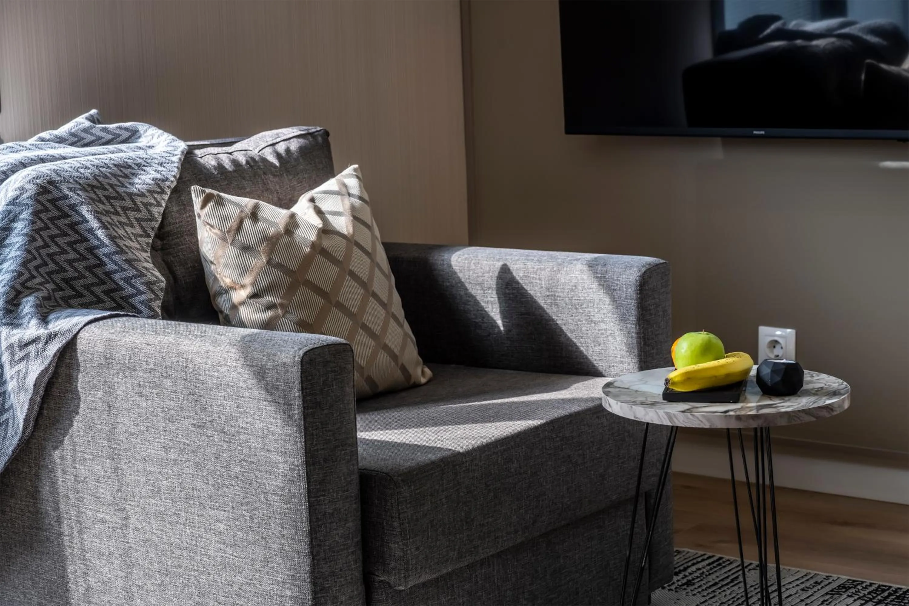 Seating area in Çırağan Apart Bosphorus